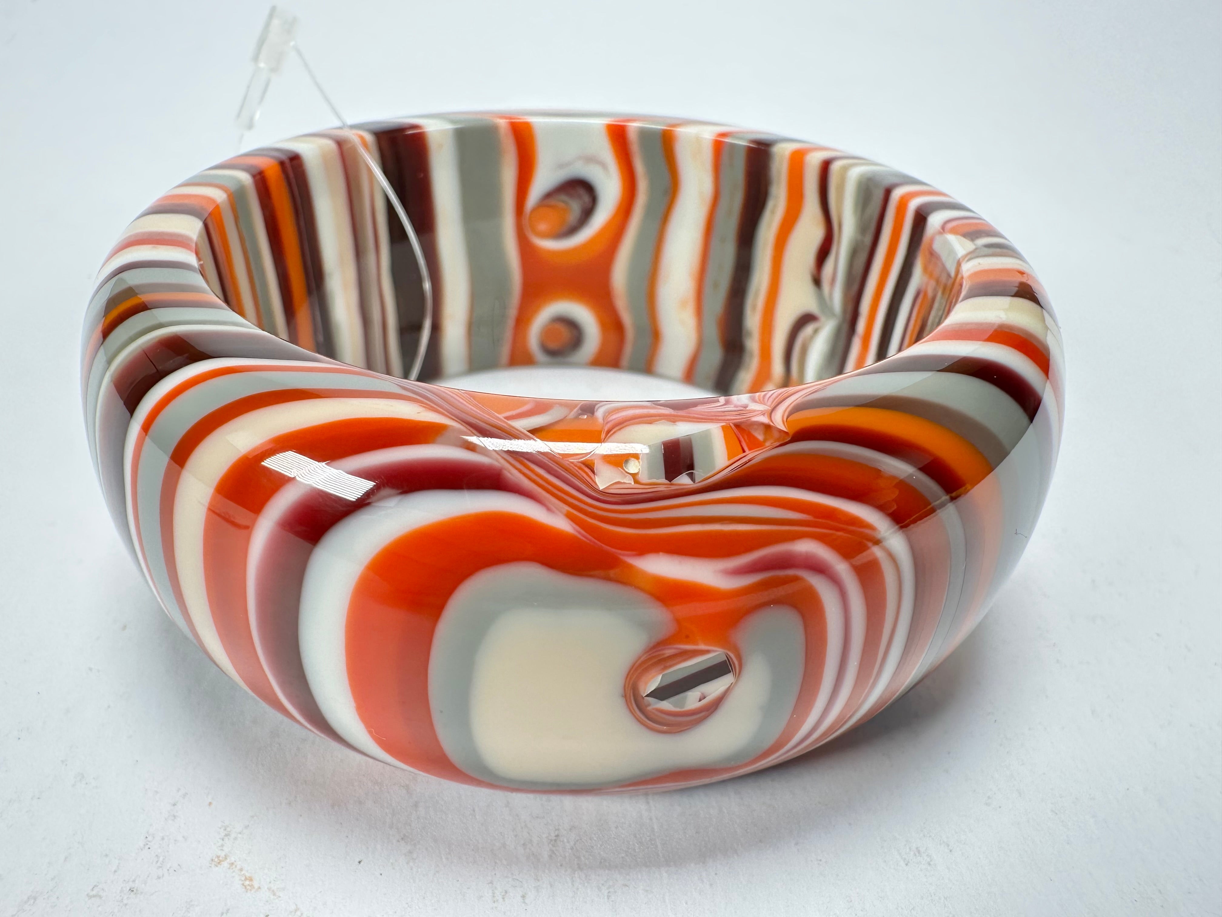 Jackie Brazil "All Sorts "Liquorice w/Cat Eye Orange Mix 3.4cm Bangle ( B2444 )