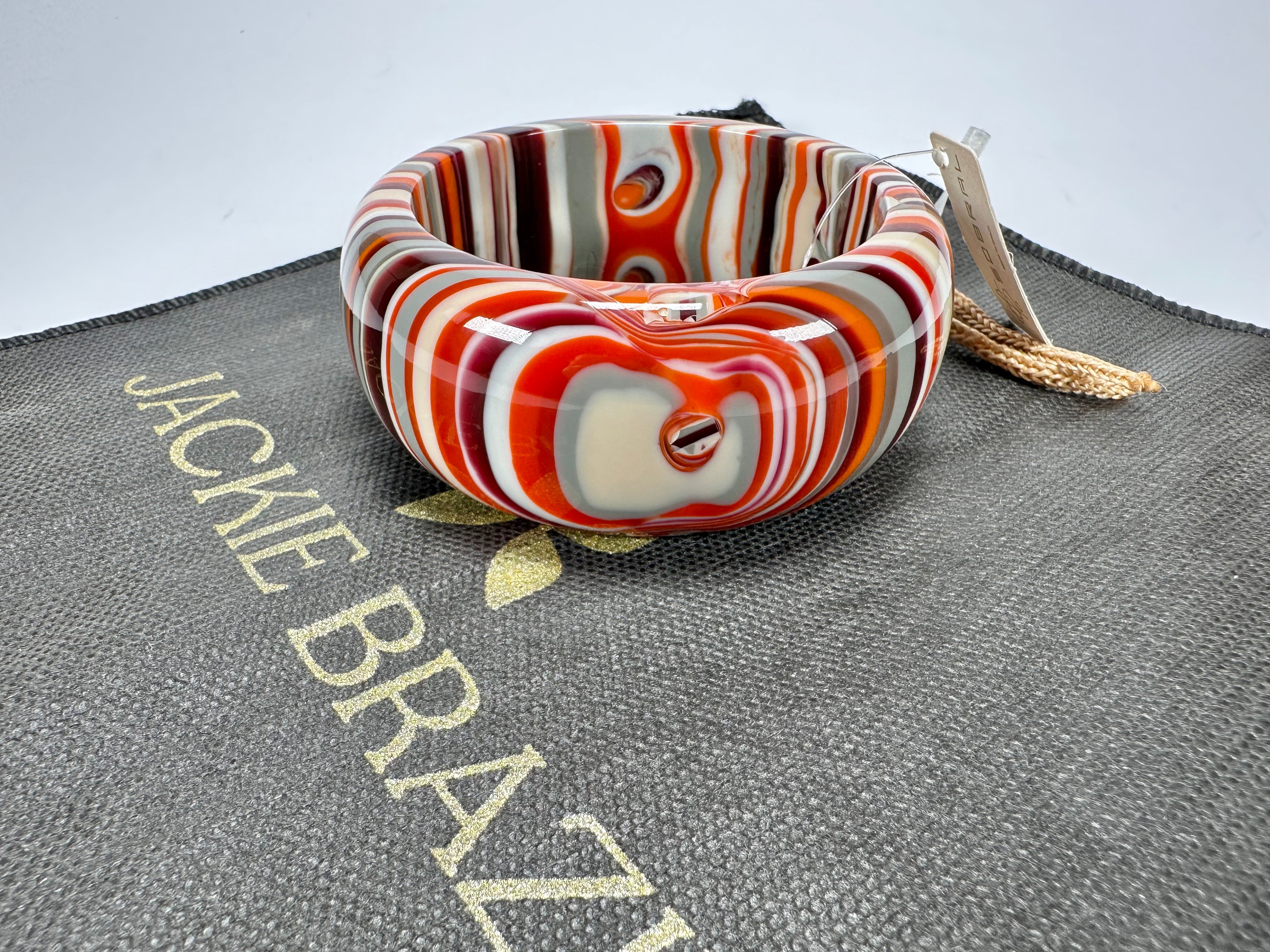 Jackie Brazil "All Sorts "Liquorice w/Cat Eye Orange Mix 3.4cm Bangle ( B2444 )