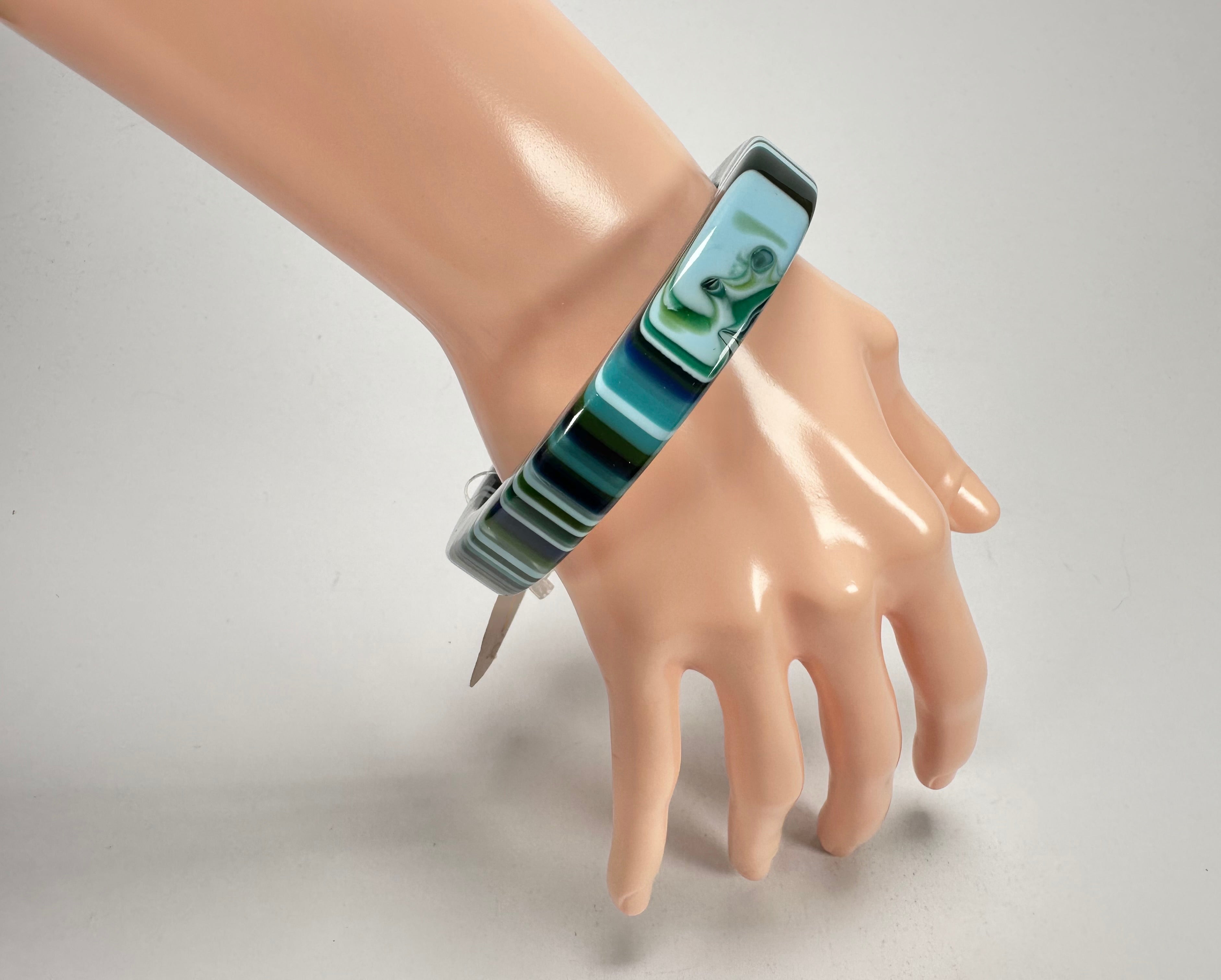 Jackie Brazil "Cat Eye" Liquorice Allsorts with Cat Eye Blue Mix 1.3cm Resin Bangle ( B1034 )