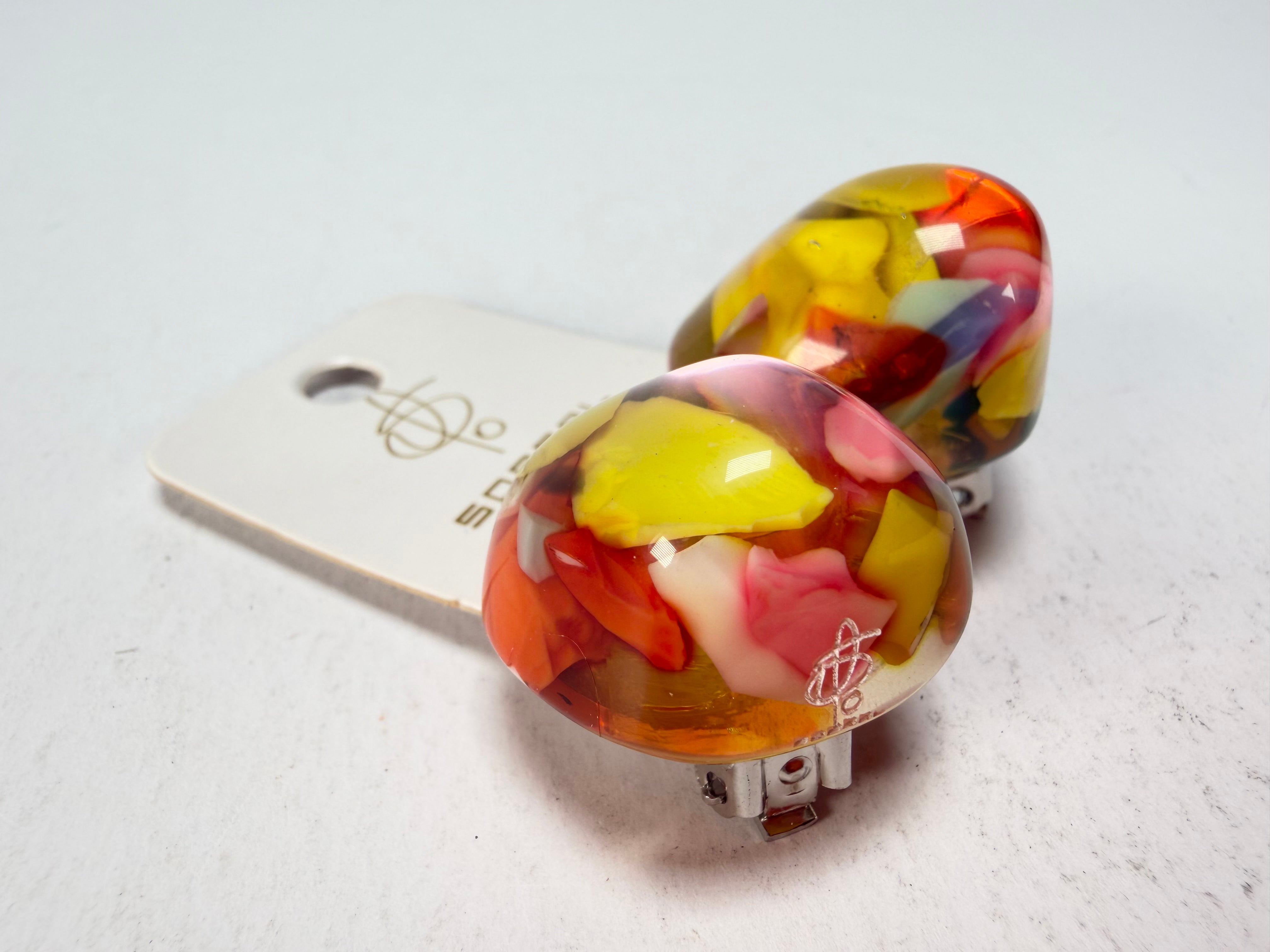 Jackie Brazil "Moda" Cascade  Abstract Clip On Resin Earrings ( E2962 )