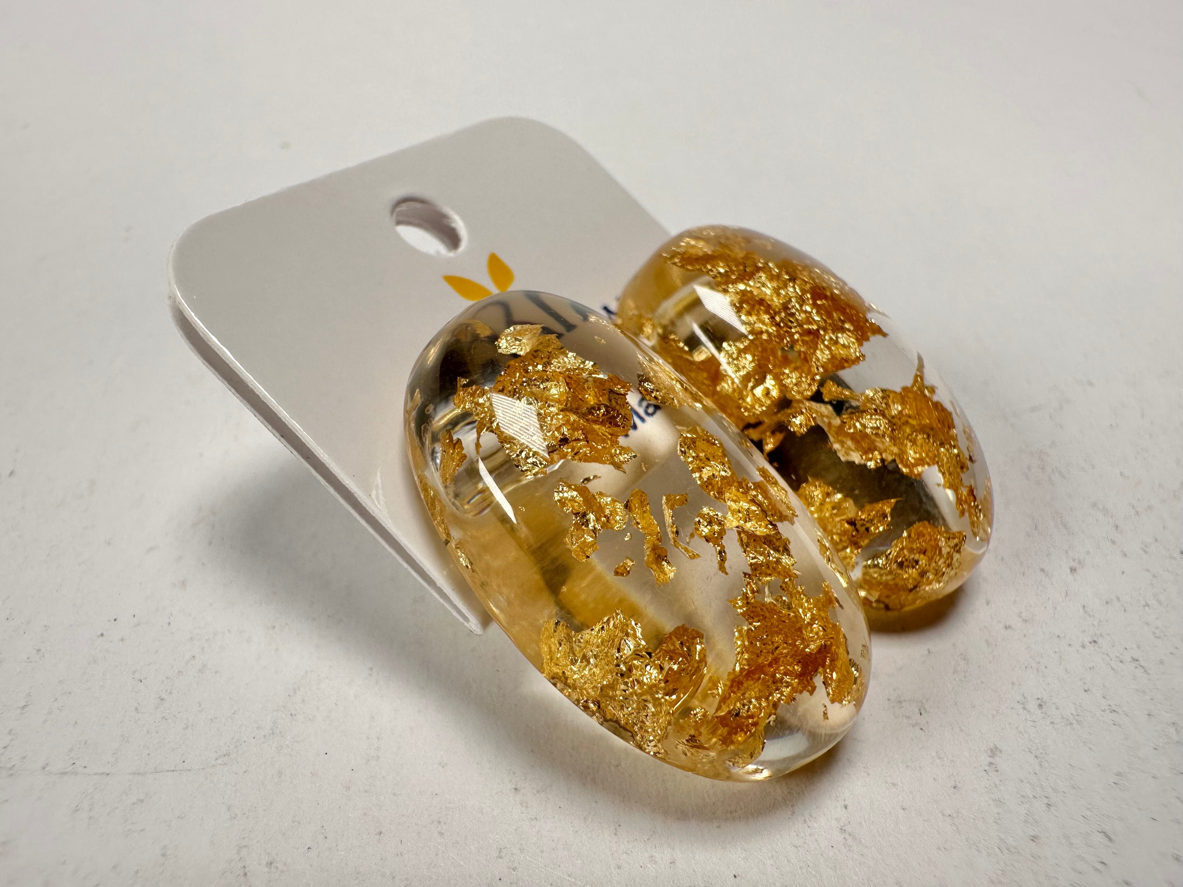 Jackie Brazil "Oval" Gold Flakes Single Stone Pendant Stud Resin Earrings ( E3608 )