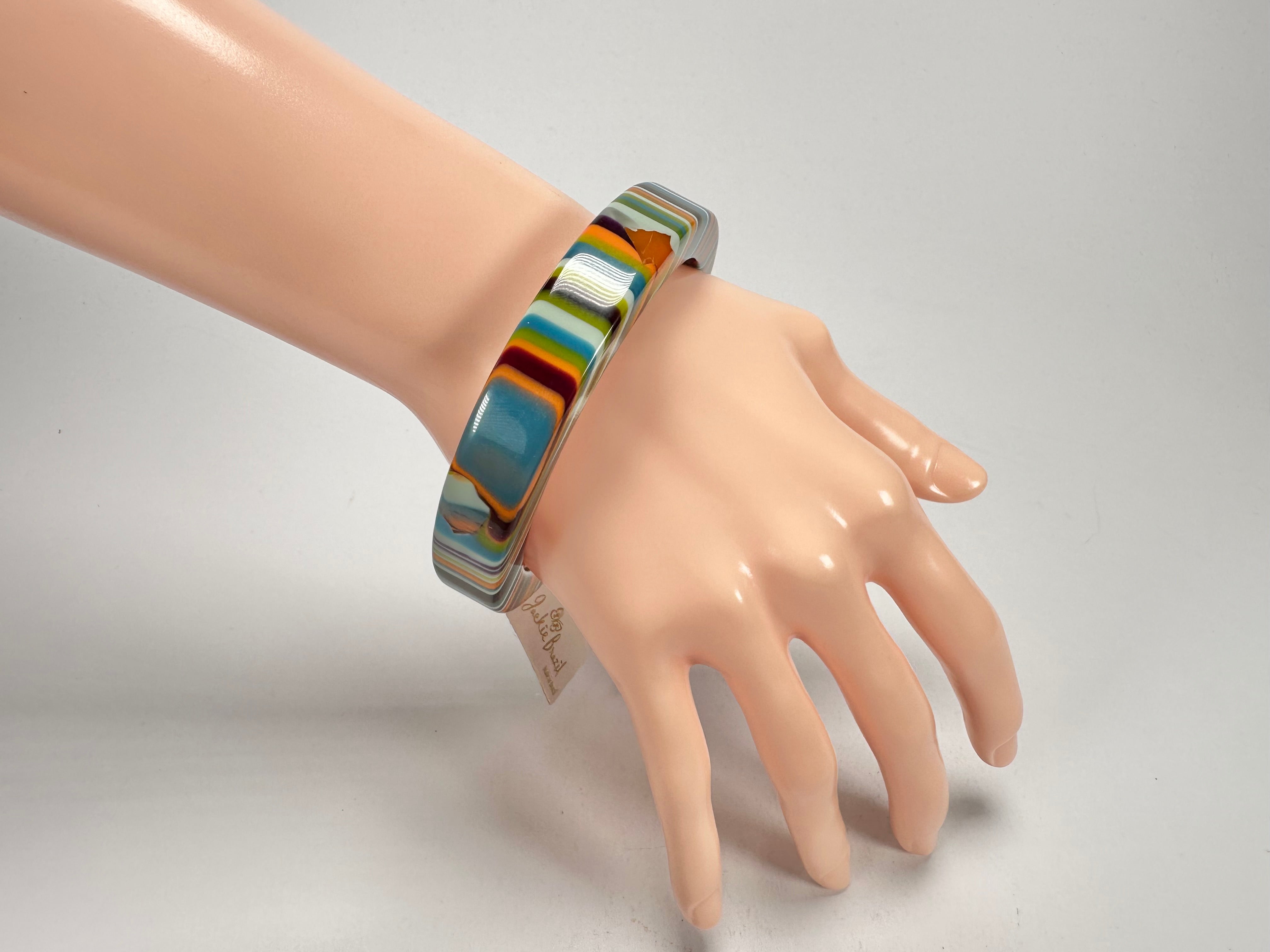 Jackie Brazil "Cat Eye" Liquorice Allsorts with Cat Eye Winter Colour 1.3cm Resin Bangle ( B1034 )