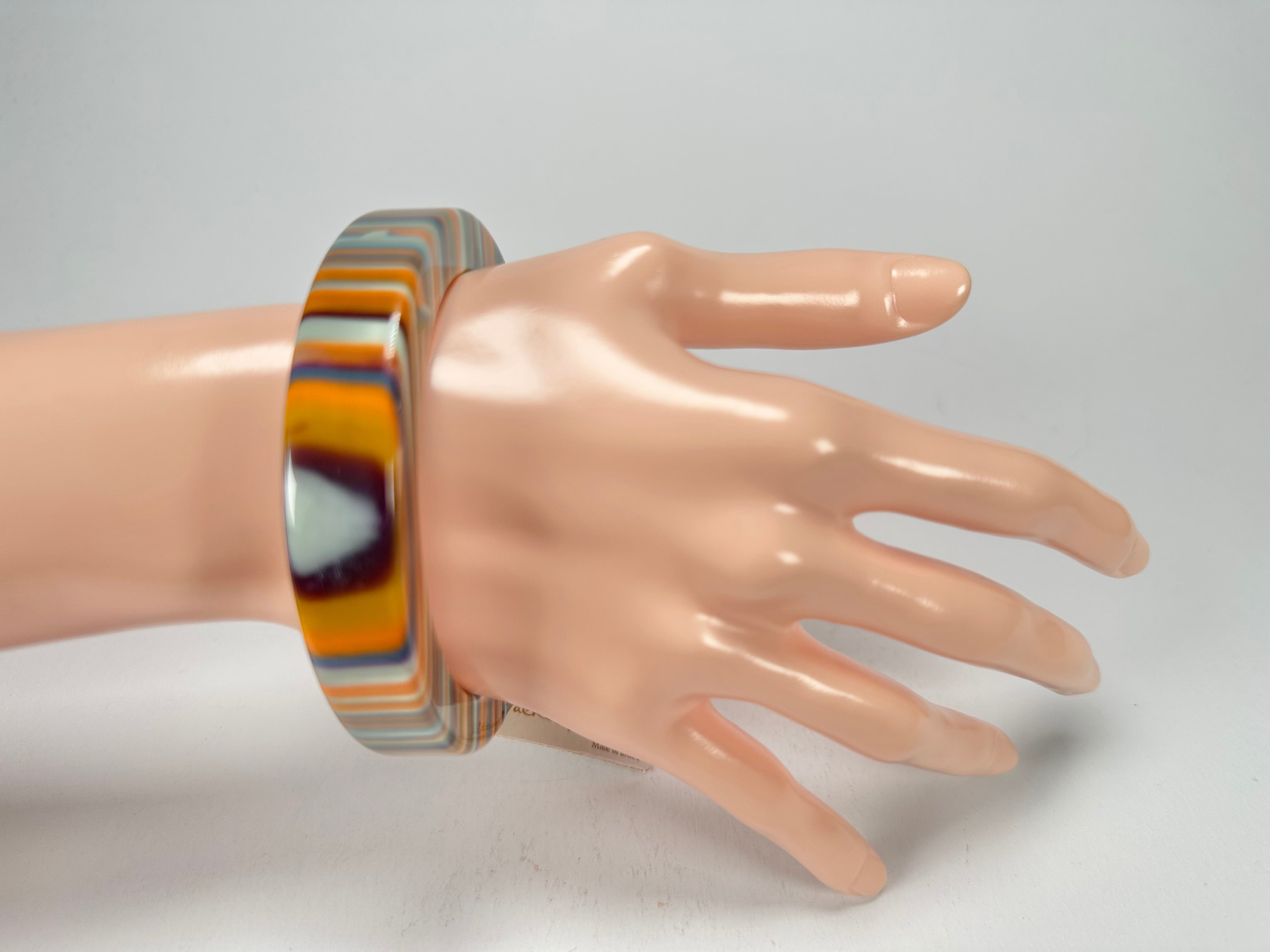 Jackie Brazil "Cat Eye" Liquorice Allsorts with Cat Eye Winter Colour 1.3cm Resin Bangle ( B1034 )