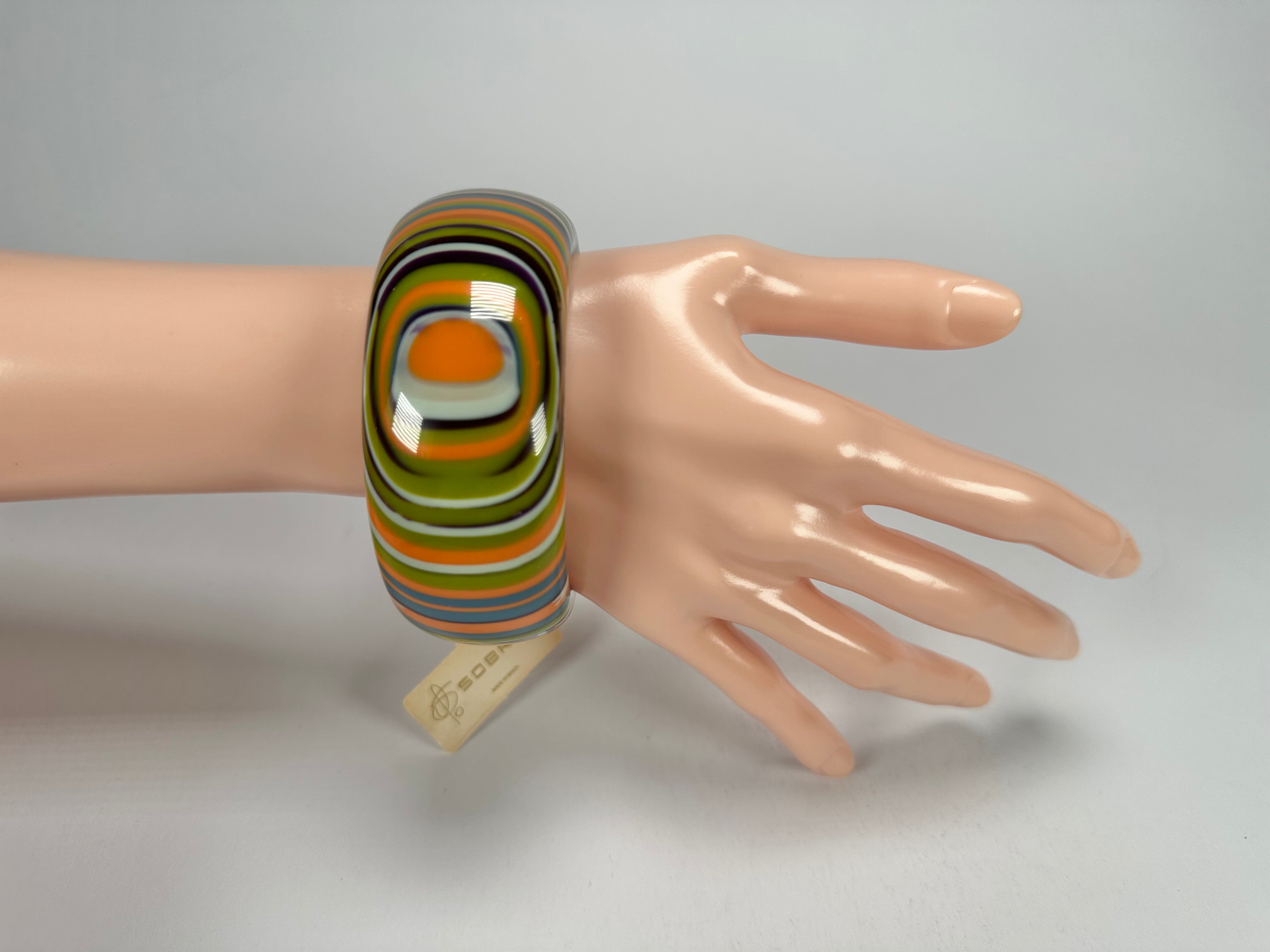 Jackie Brazil "All Sorts "Liquorice w/Cat Eye Winter Mix 3.4cm Bangle ( B2444 )