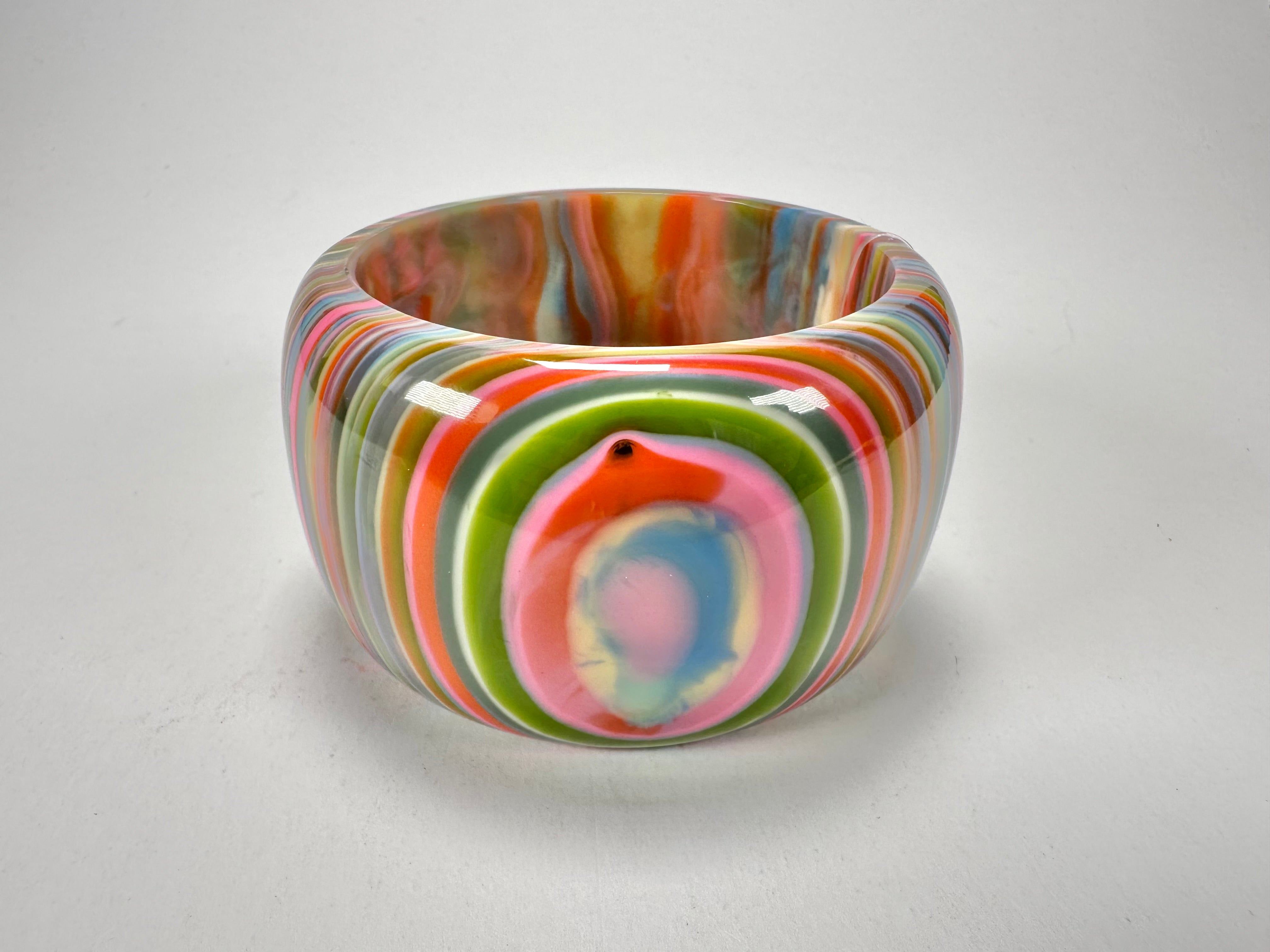 Jackie Brazil "Tiger" Liquorice Allsorts with Cat Eye Spring Colour 5cm Resin Bangle ( B0932 )