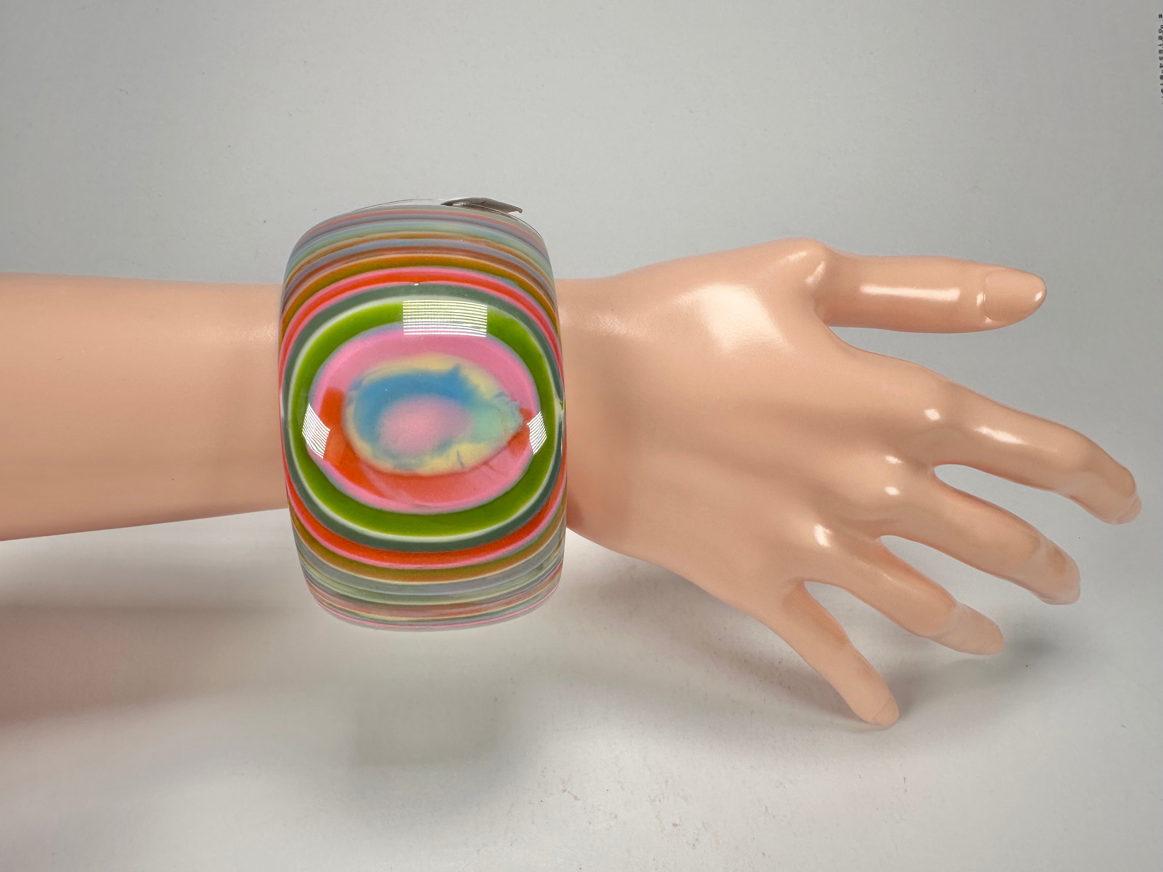 Jackie Brazil "Tiger" Liquorice Allsorts with Cat Eye Spring Colour 5cm Resin Bangle ( B0932 )