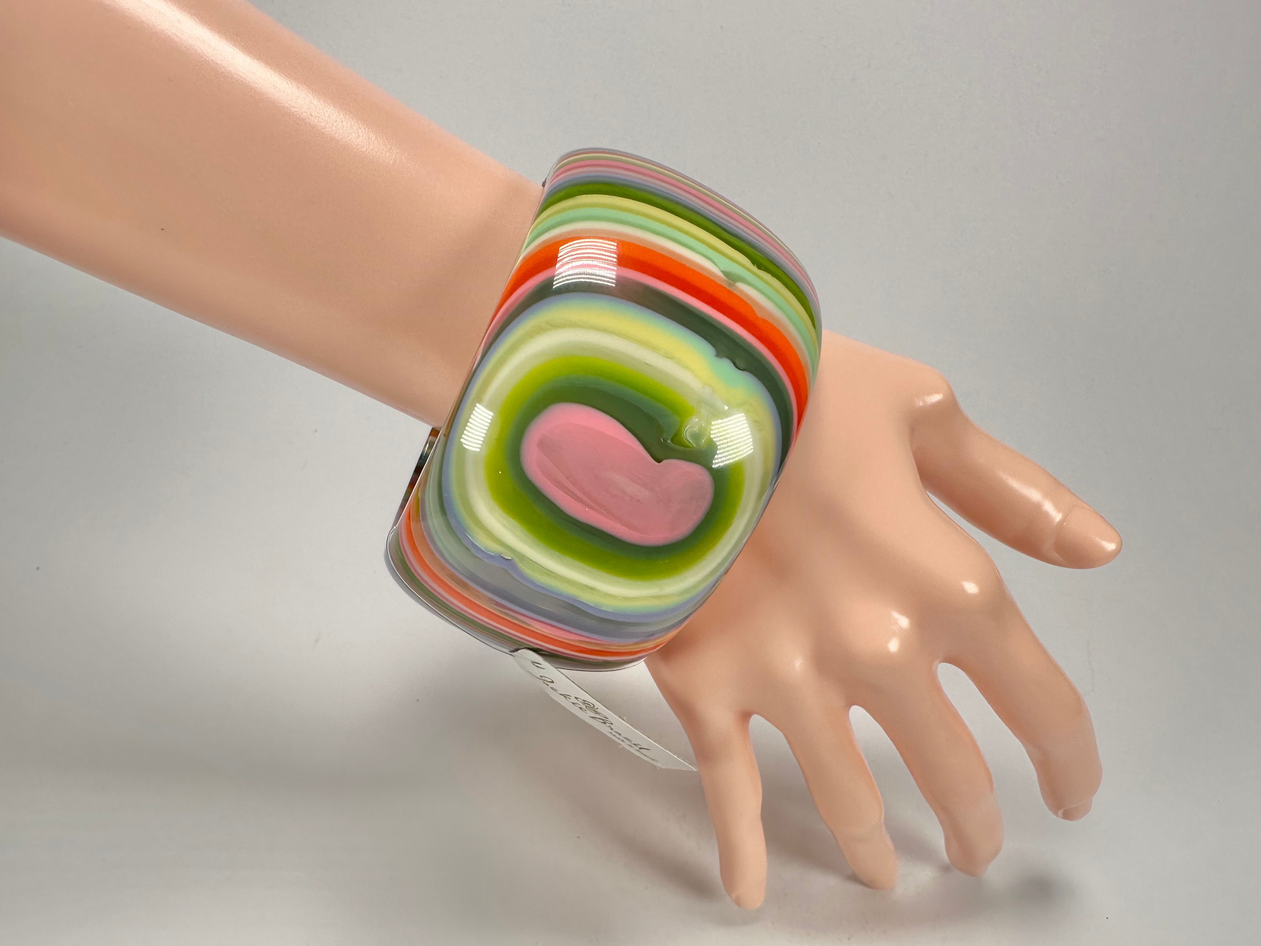 Jackie Brazil "Tiger" Liquorice Allsorts with Cat Eye Spring Colour 5cm Resin Bangle ( B0932 )