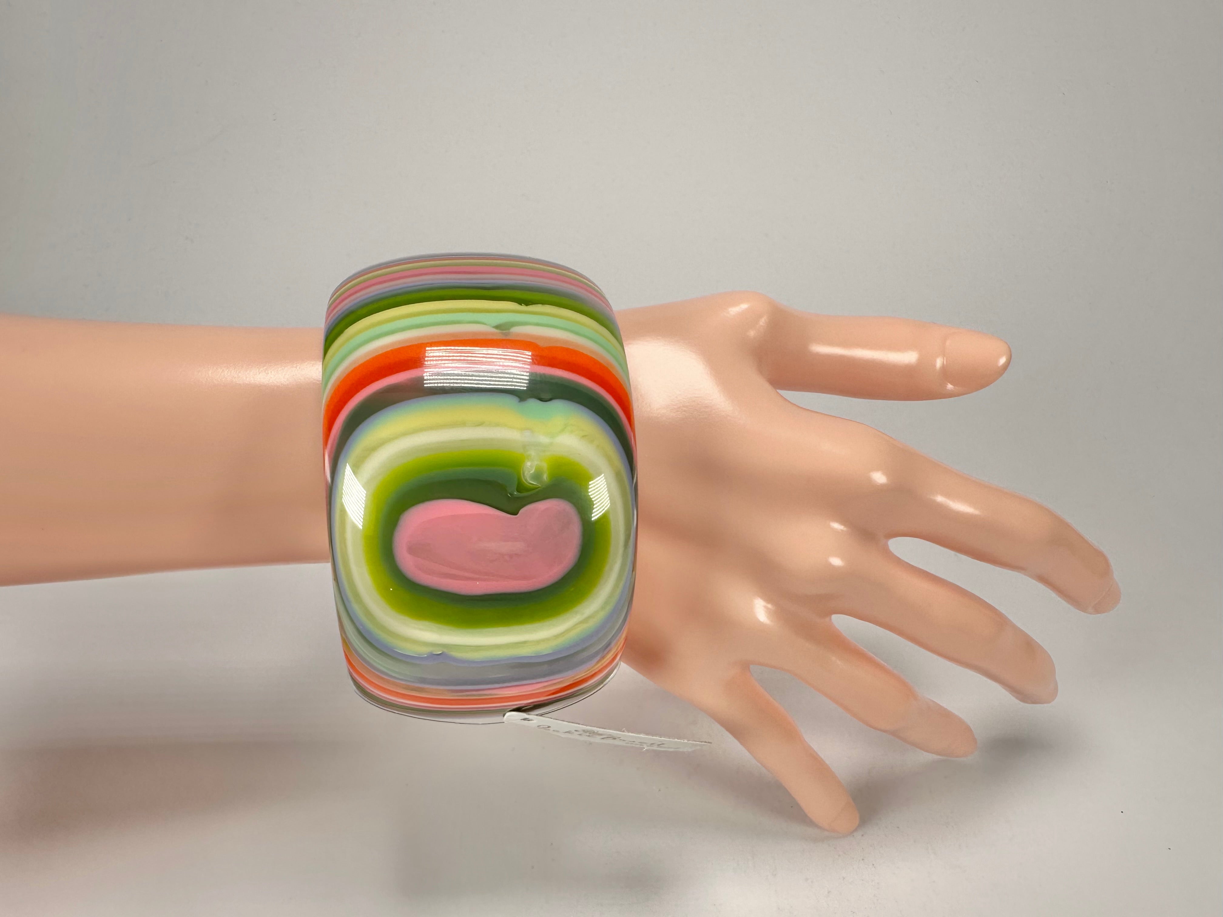 Jackie Brazil "Tiger" Liquorice Allsorts with Cat Eye Spring Colour 5cm Resin Bangle ( B0932 )