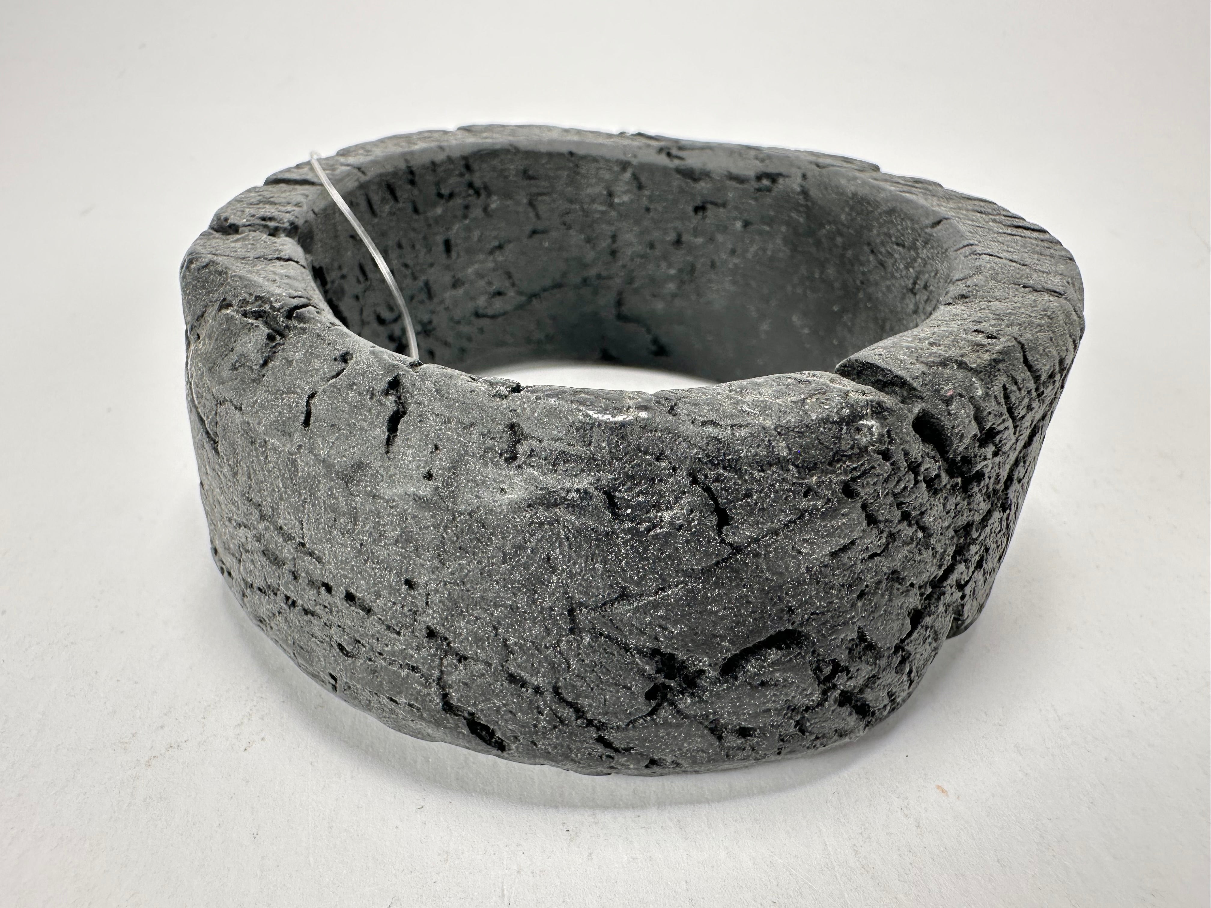 Jackie Brazil "Dark Black" Charcoal Donut Solid Round Medium Bangle ( B2876 )