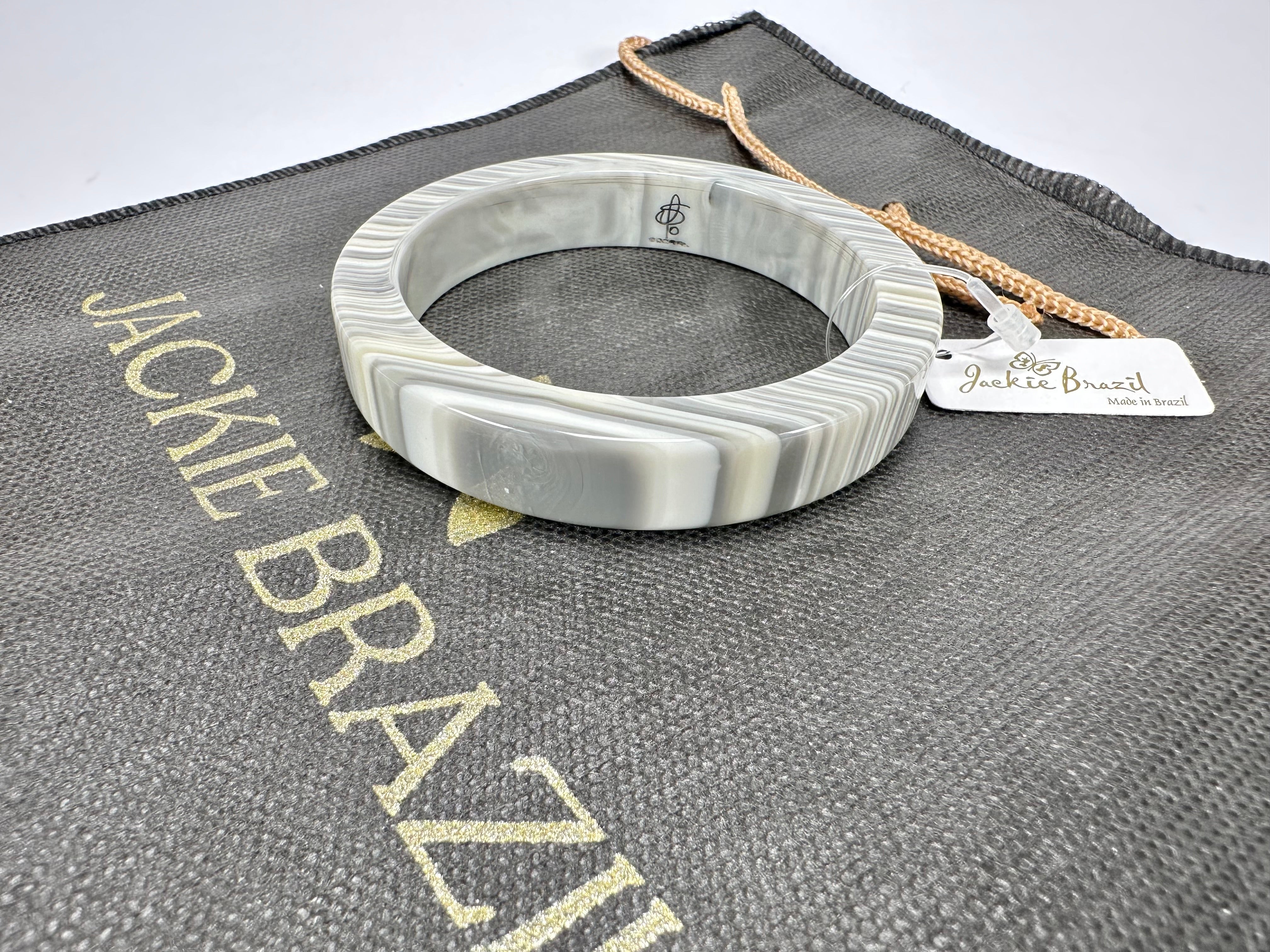 Jackie Brazil "Cat Eye" Liquorice Allsorts with Cat Eye Cream Mix 1.3cm Resin Bangle ( B1034 )