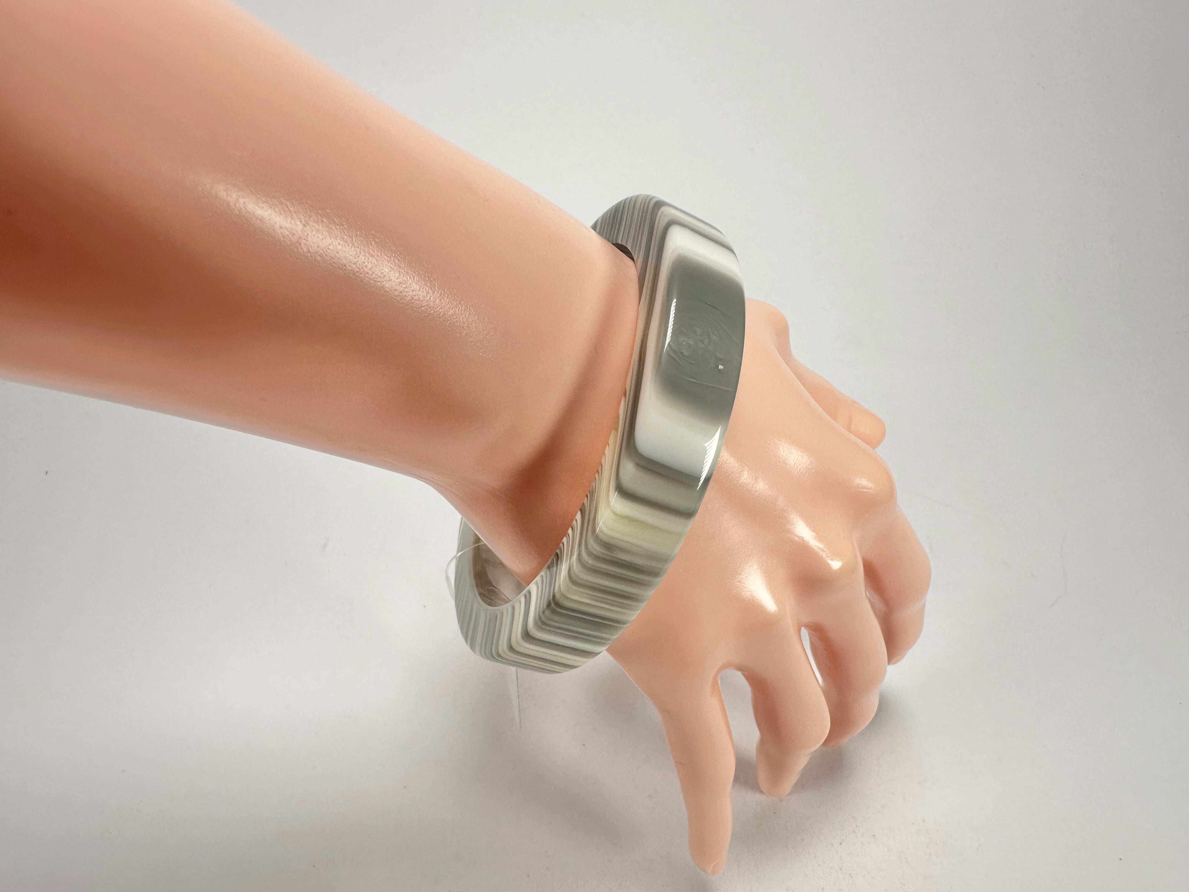 Jackie Brazil "Cat Eye" Liquorice Allsorts with Cat Eye Cream Mix 1.3cm Resin Bangle ( B1034 )