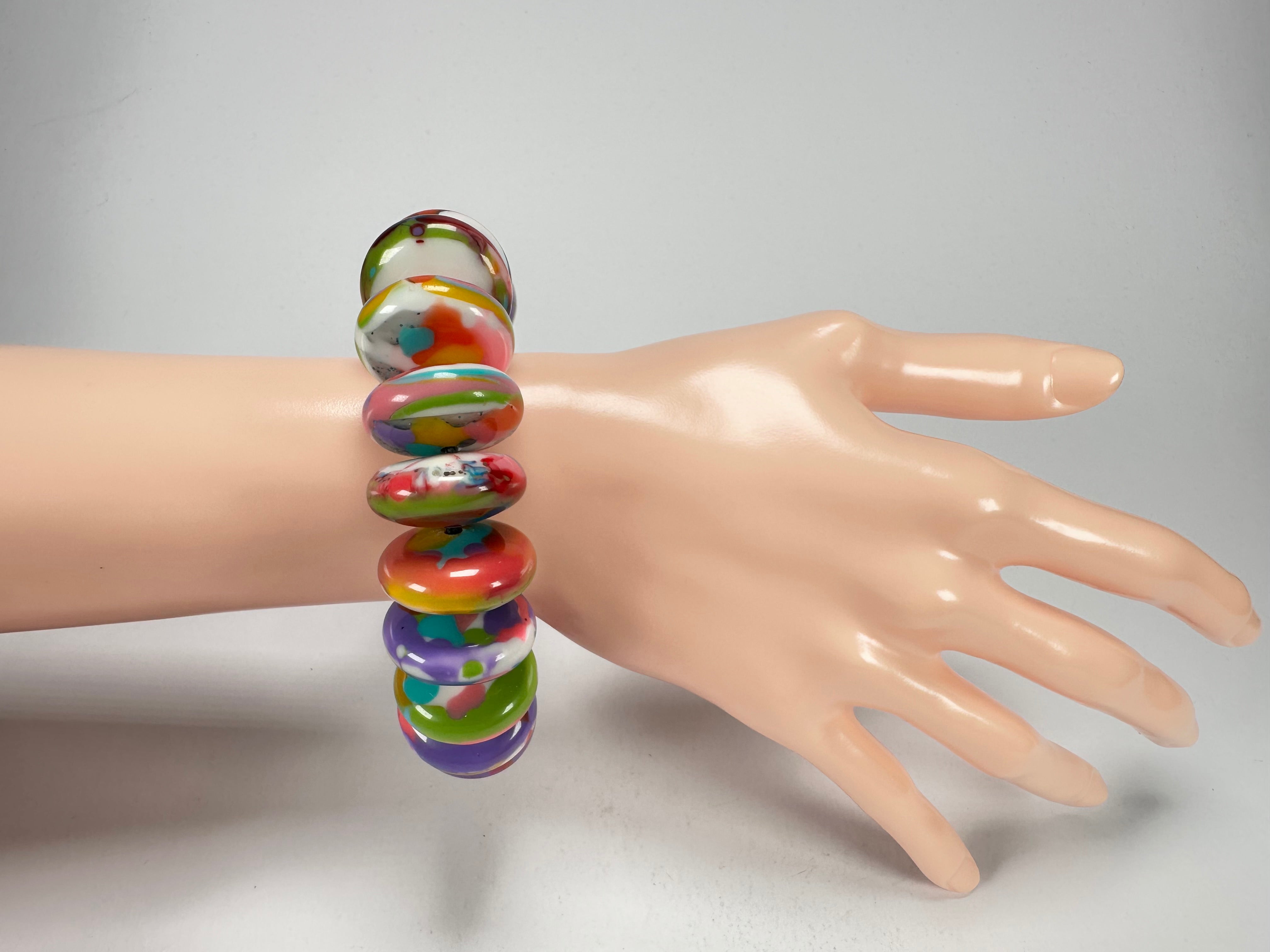 Jackie Brazil "Ana" Kandinsky Elasticated Wheels Resin Bracelet ( B0910 )