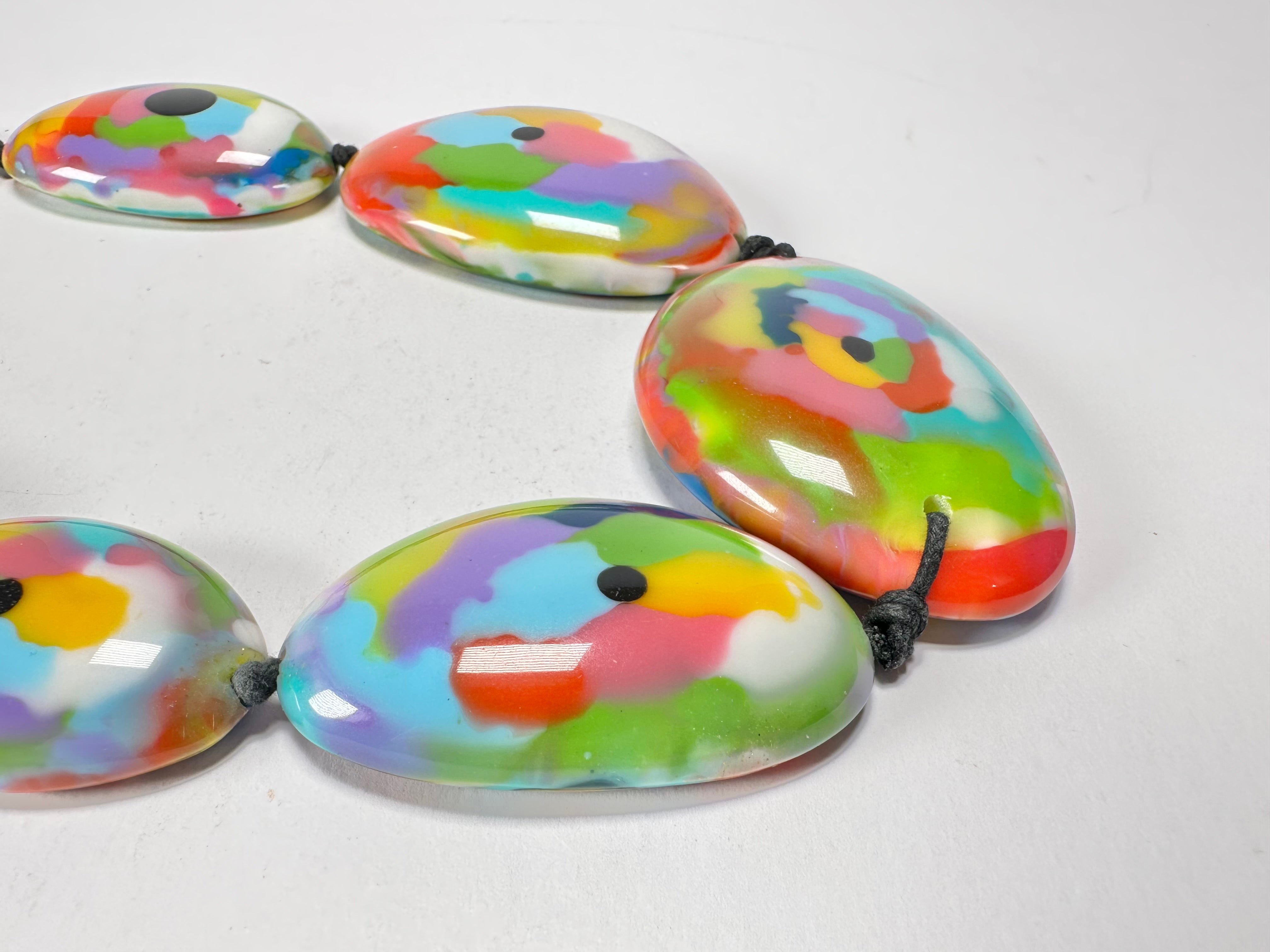 Jackie Brazil "Kandinsky" Short Flat Riverstones 50cm Necklace ( N3616 )