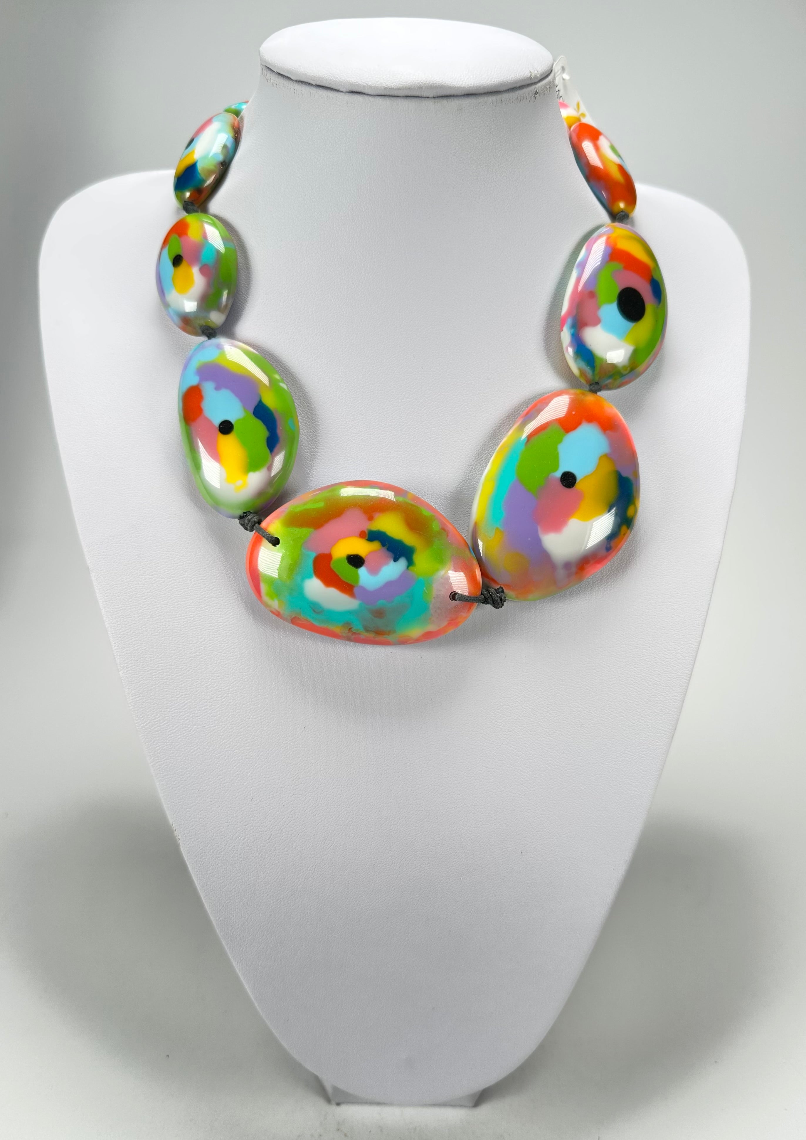 Jackie Brazil "Kandinsky" Short Flat Riverstones 50cm Necklace ( N3616 )