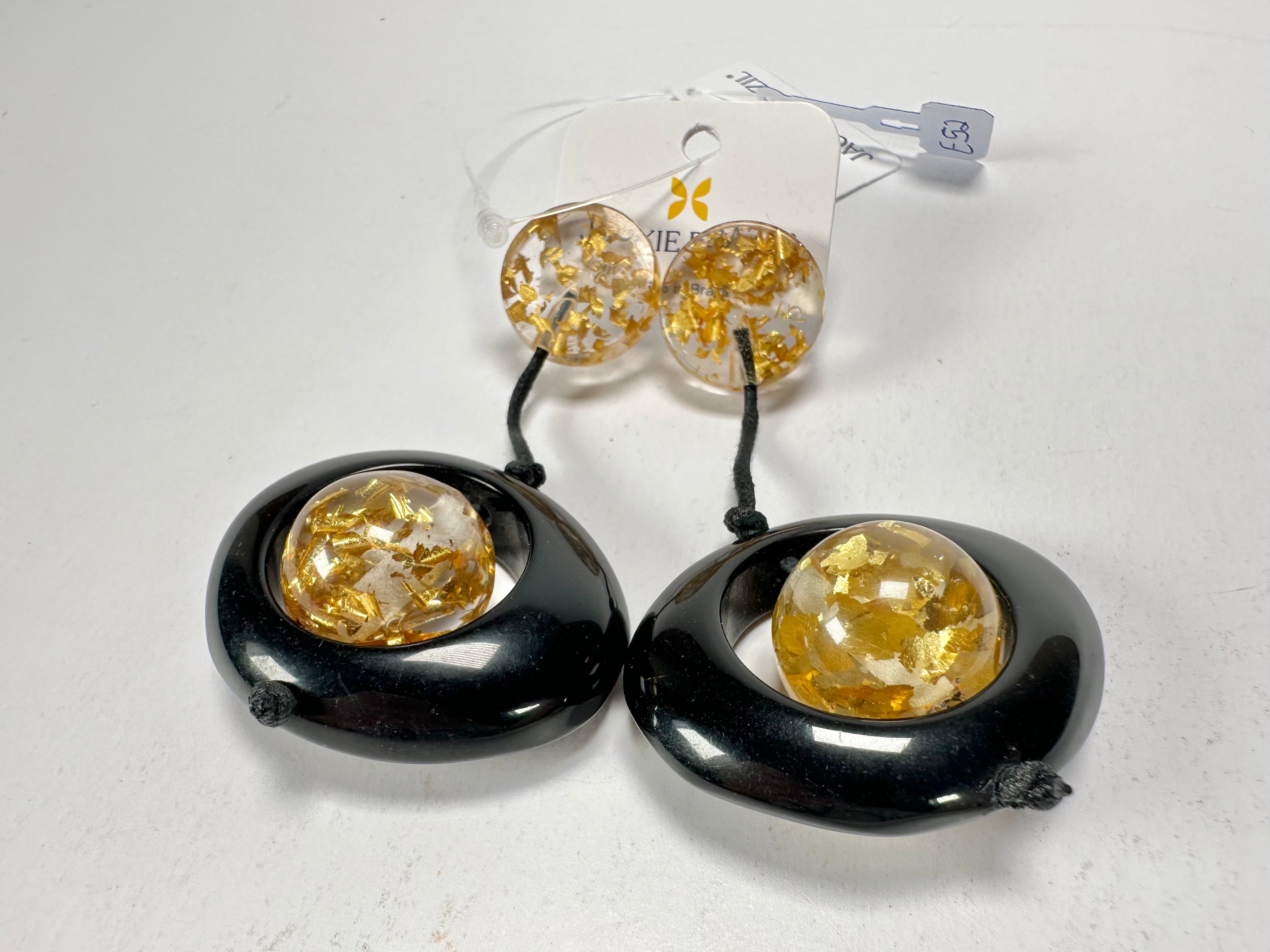 Jackie Brazil "Saturn" Black & Gold Flakes Disk & Ball on Cord Resin Earrings ( E0052 )