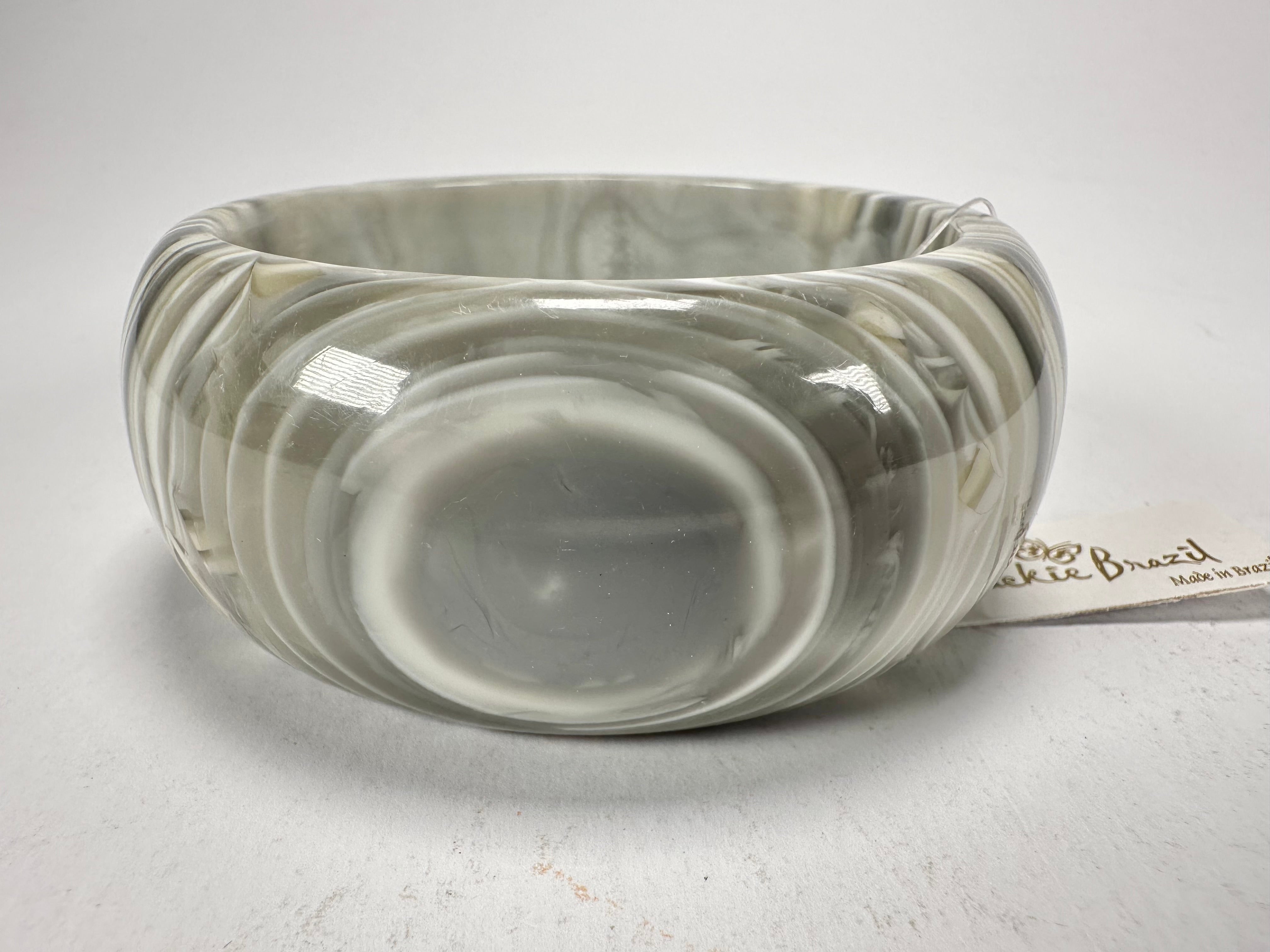 Jackie Brazil "All Sorts "Liquorice w/Cat Eye Cream Mix 3.4cm Bangle ( B2444 )