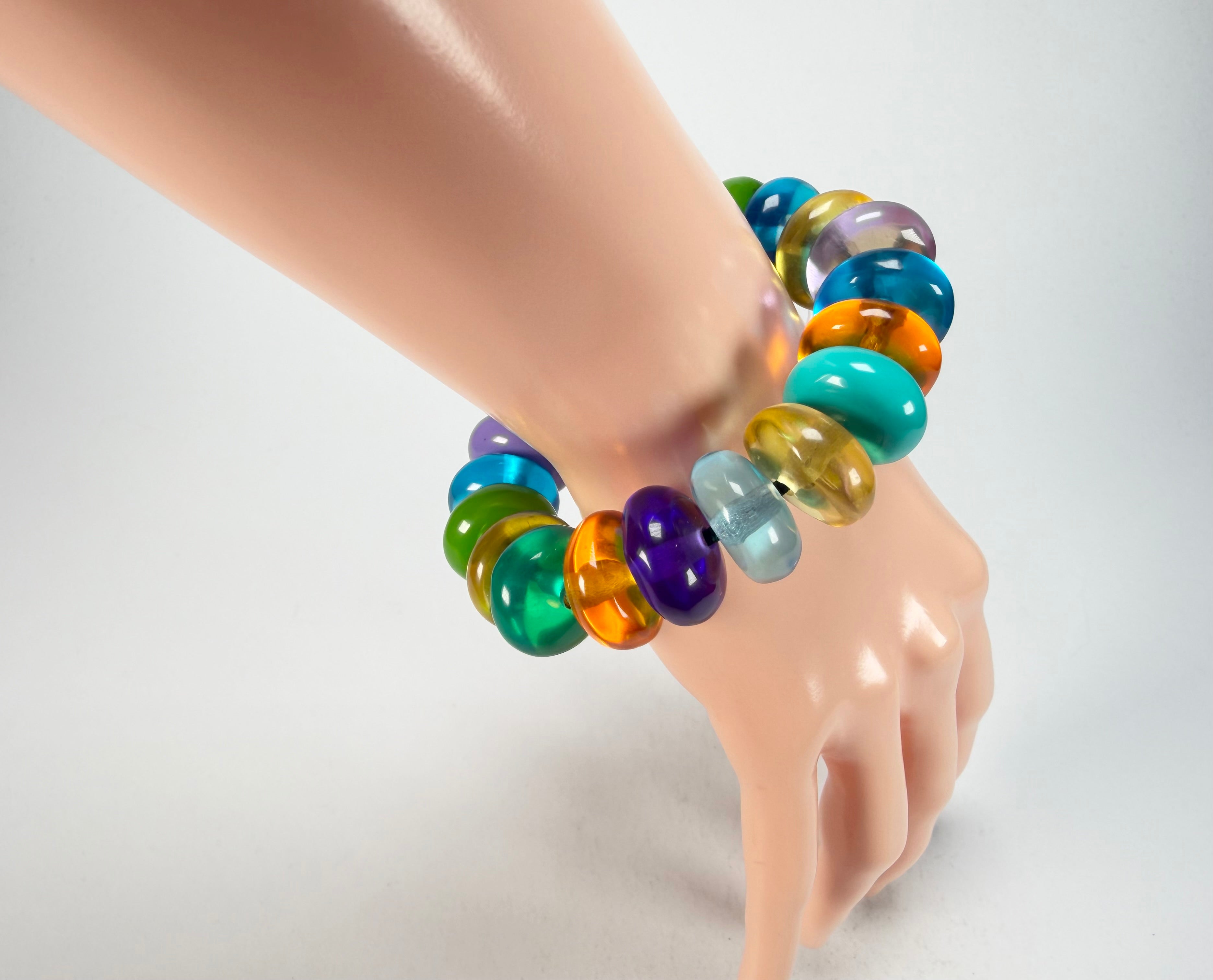Jackie Brazil "Bela" Transparent Paris Mix Elasticated Mini Wheels Resin Bracelet ( B0920 )