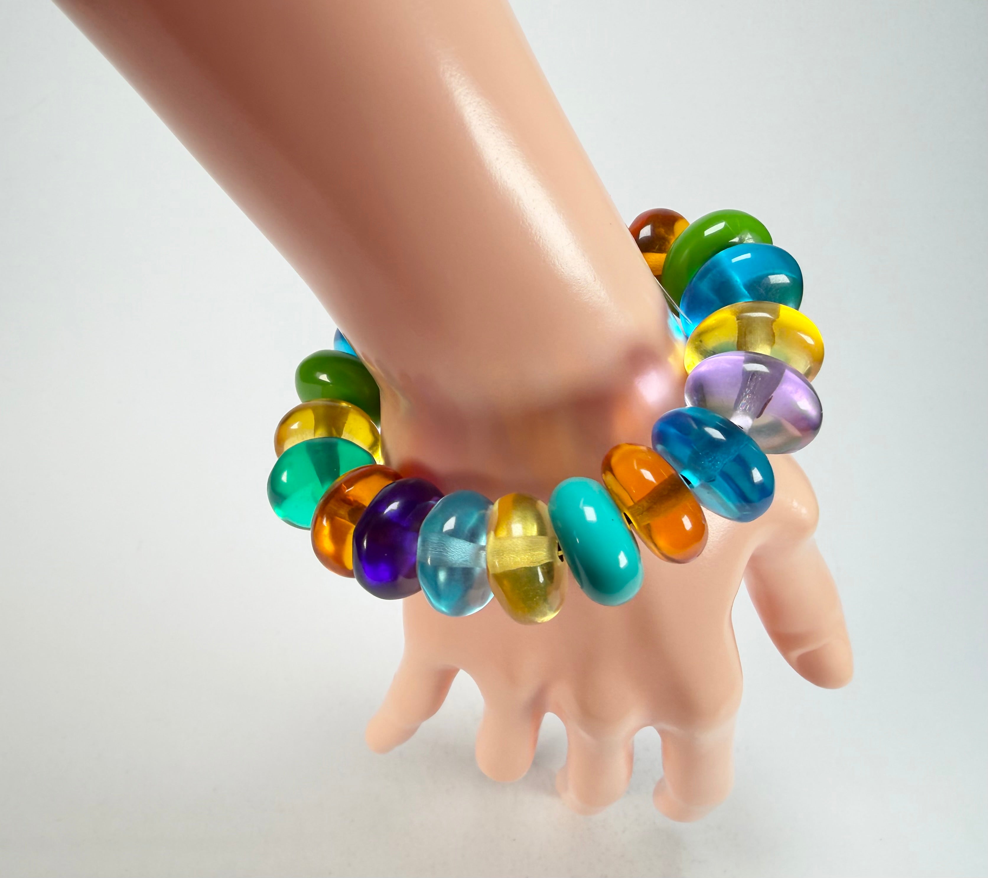 Jackie Brazil "Bela" Transparent Paris Mix Elasticated Mini Wheels Resin Bracelet ( B0920 )