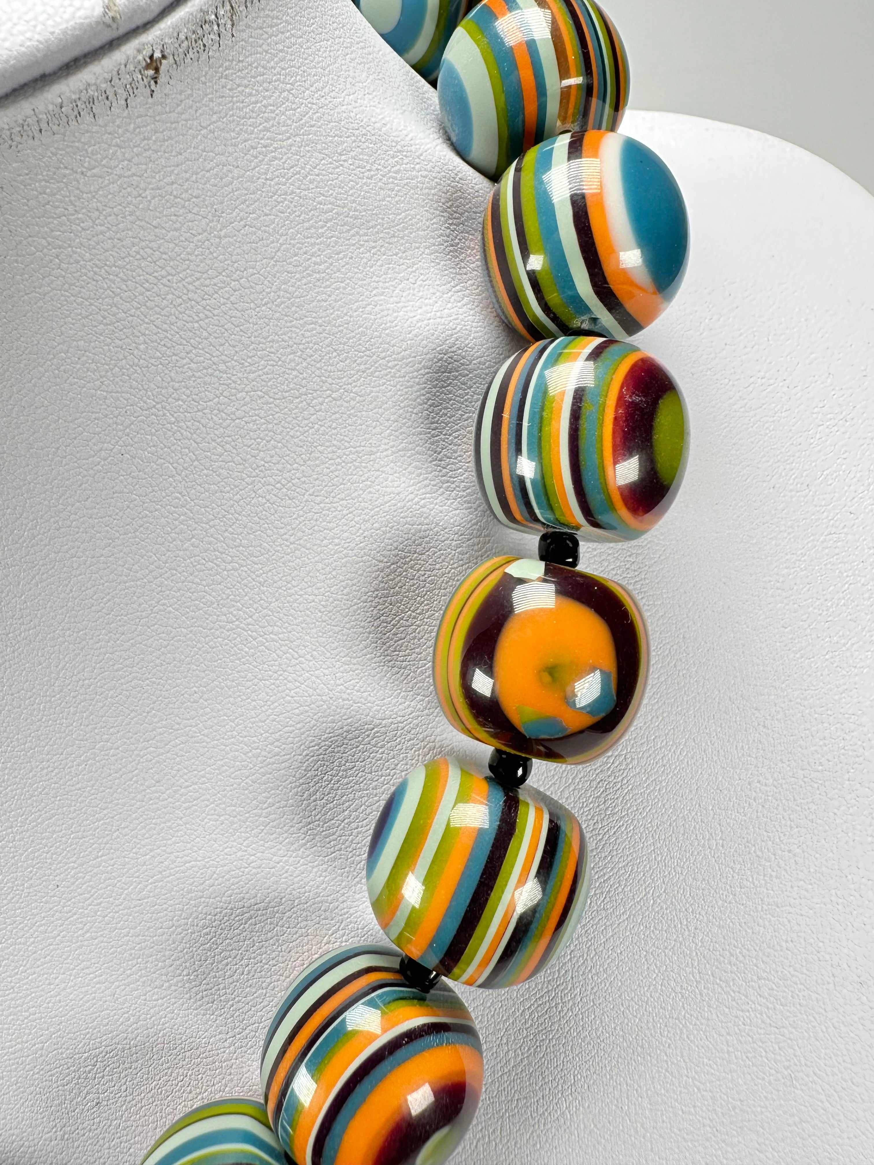 Jackie Brazil "Cat Eyes" Winter Mix Liquorice Balls Resin Necklace 50cm ( N0894 )