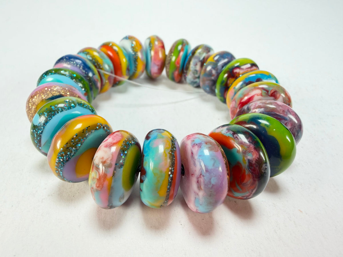 Jackie Brazil "Bela" Kandinsky Elasticated Mini Wheels Resin Bracelet ( B0920 )
