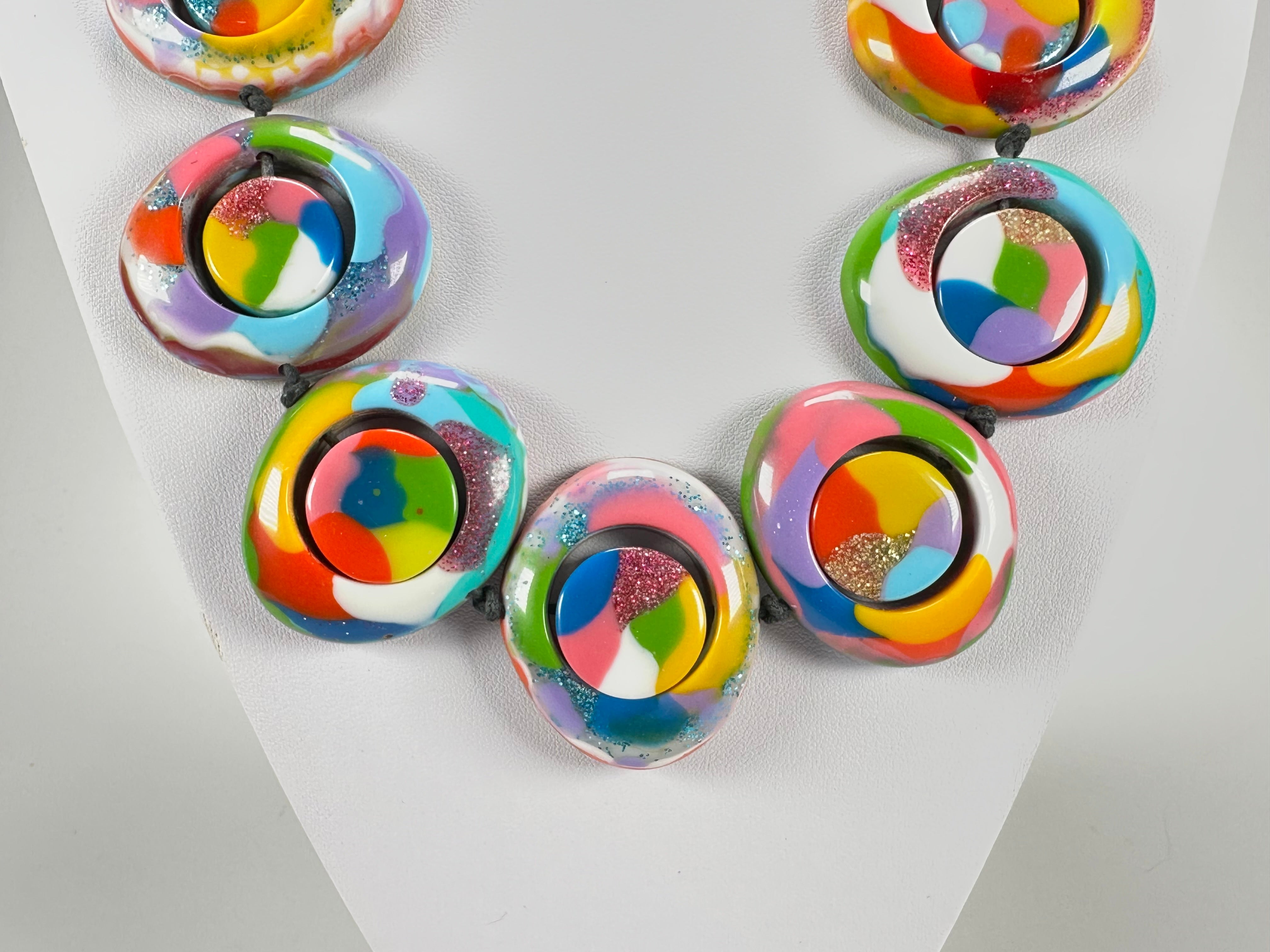 Jackie Brazil "Saturn" Kandinsky Disk and Cylinder On String Short 50cm Necklace ( N0060 )