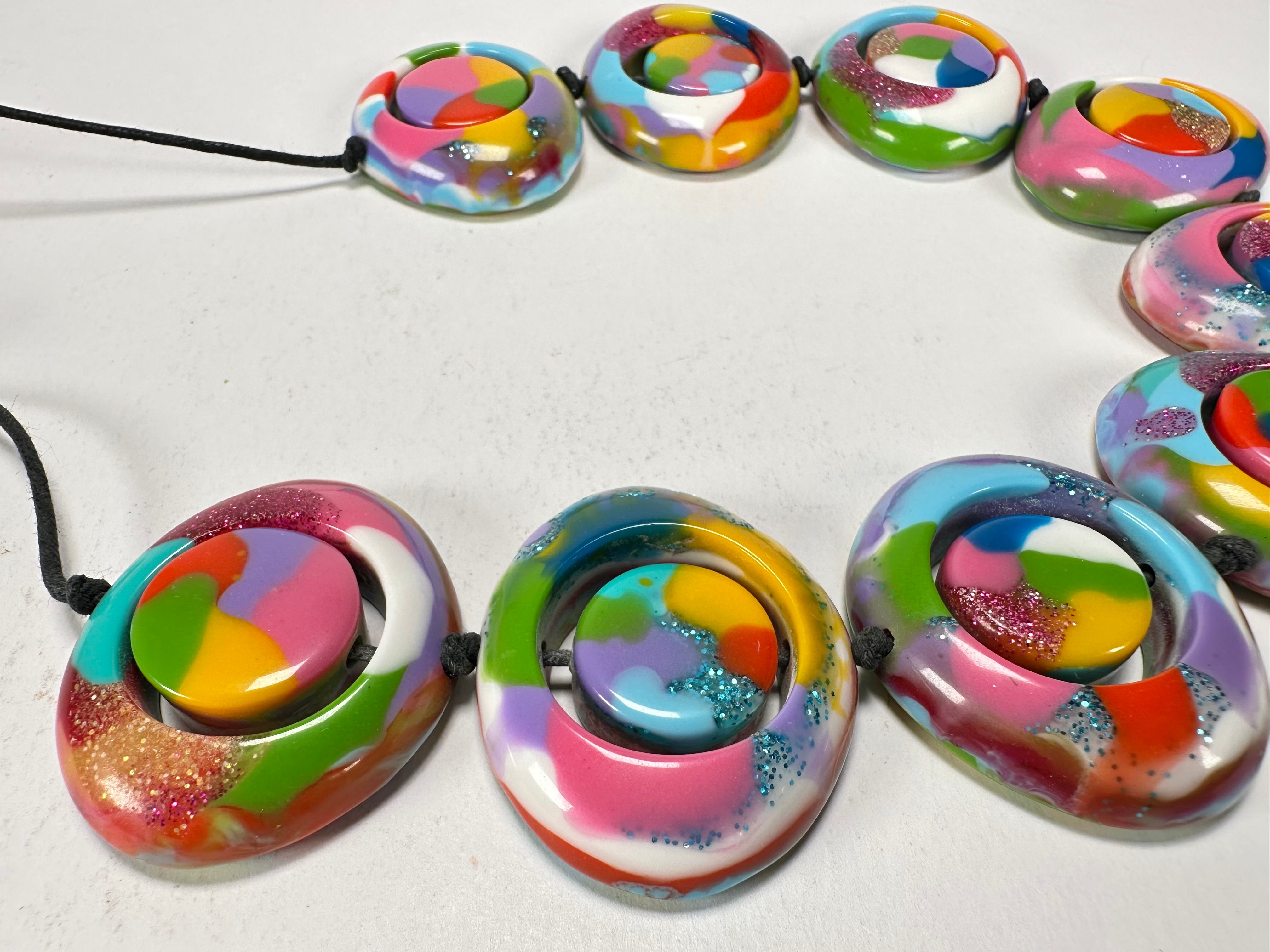 Jackie Brazil "Saturn" Kandinsky Disk and Cylinder On String Short 50cm Necklace ( N0060 )
