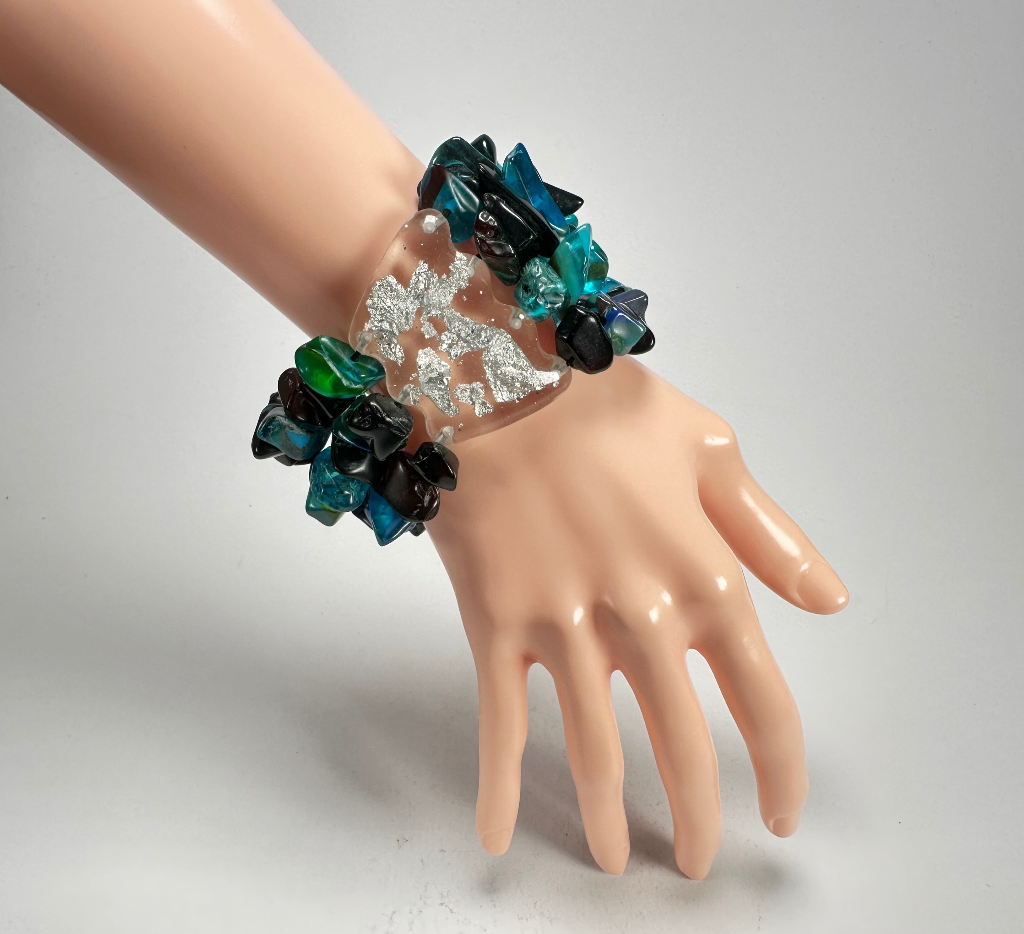 Jackie Brazil "Orient Express" 3 & 4 Beaded Strands with Leaf Pendant Blue Mix Resin Bracelet ( B3544 )