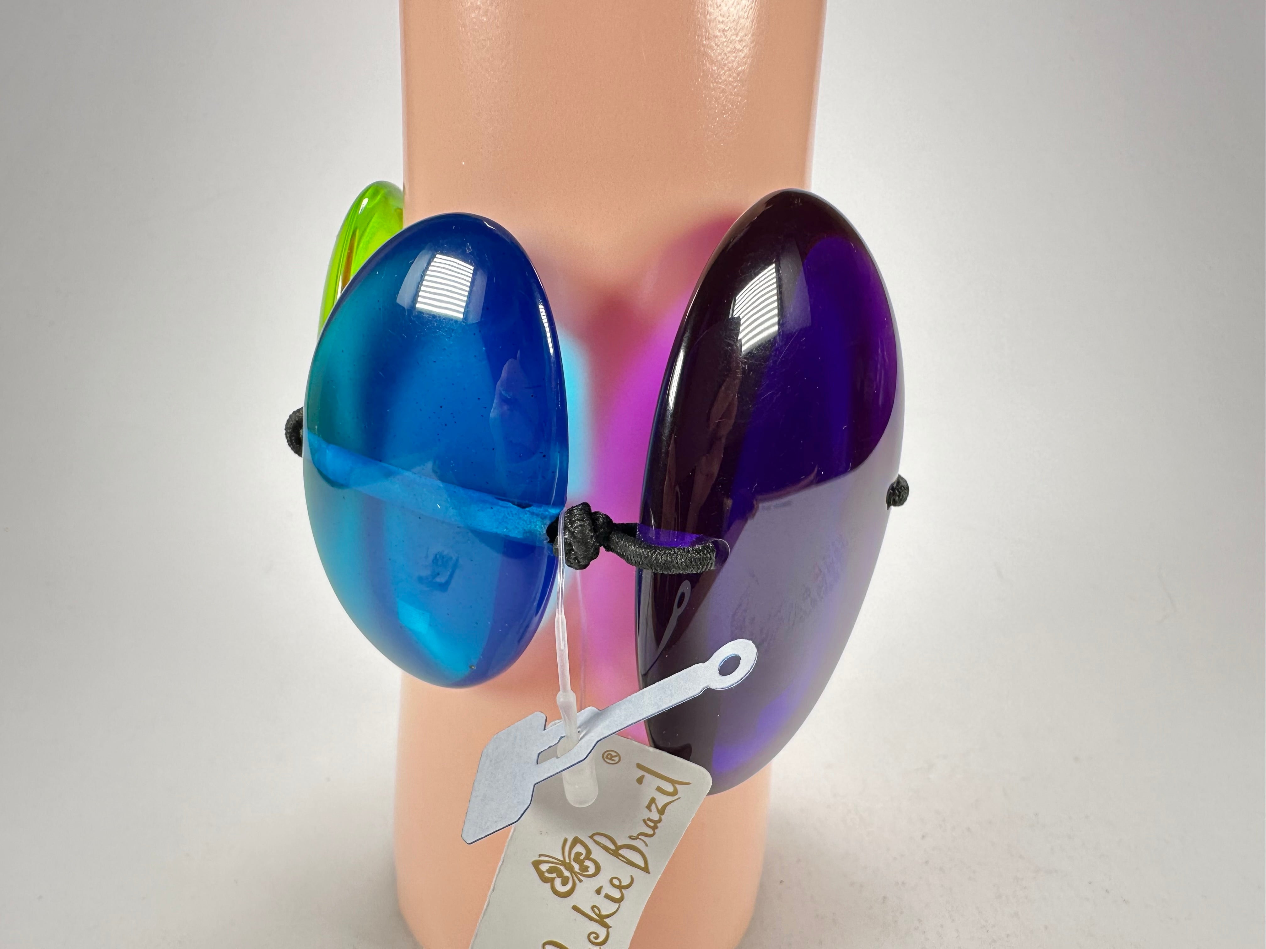 Jackie Brazil "Riverstones" Transparent Summer Mix Stone Large Flat Stones On Elastic Bracelet ( B3716 )