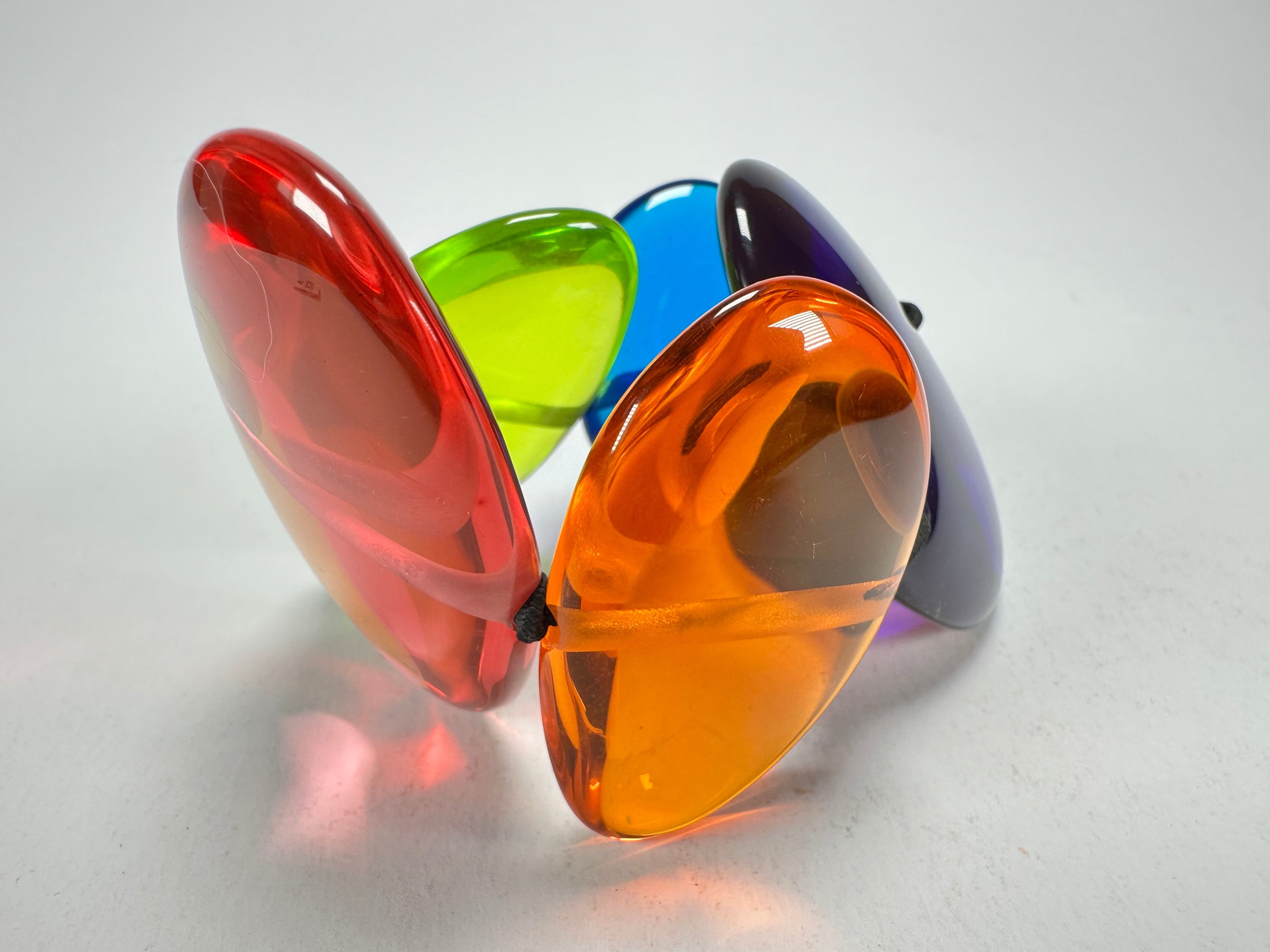 Jackie Brazil "Riverstones" Transparent Summer Mix Stone Large Flat Stones On Elastic Bracelet ( B3716 )