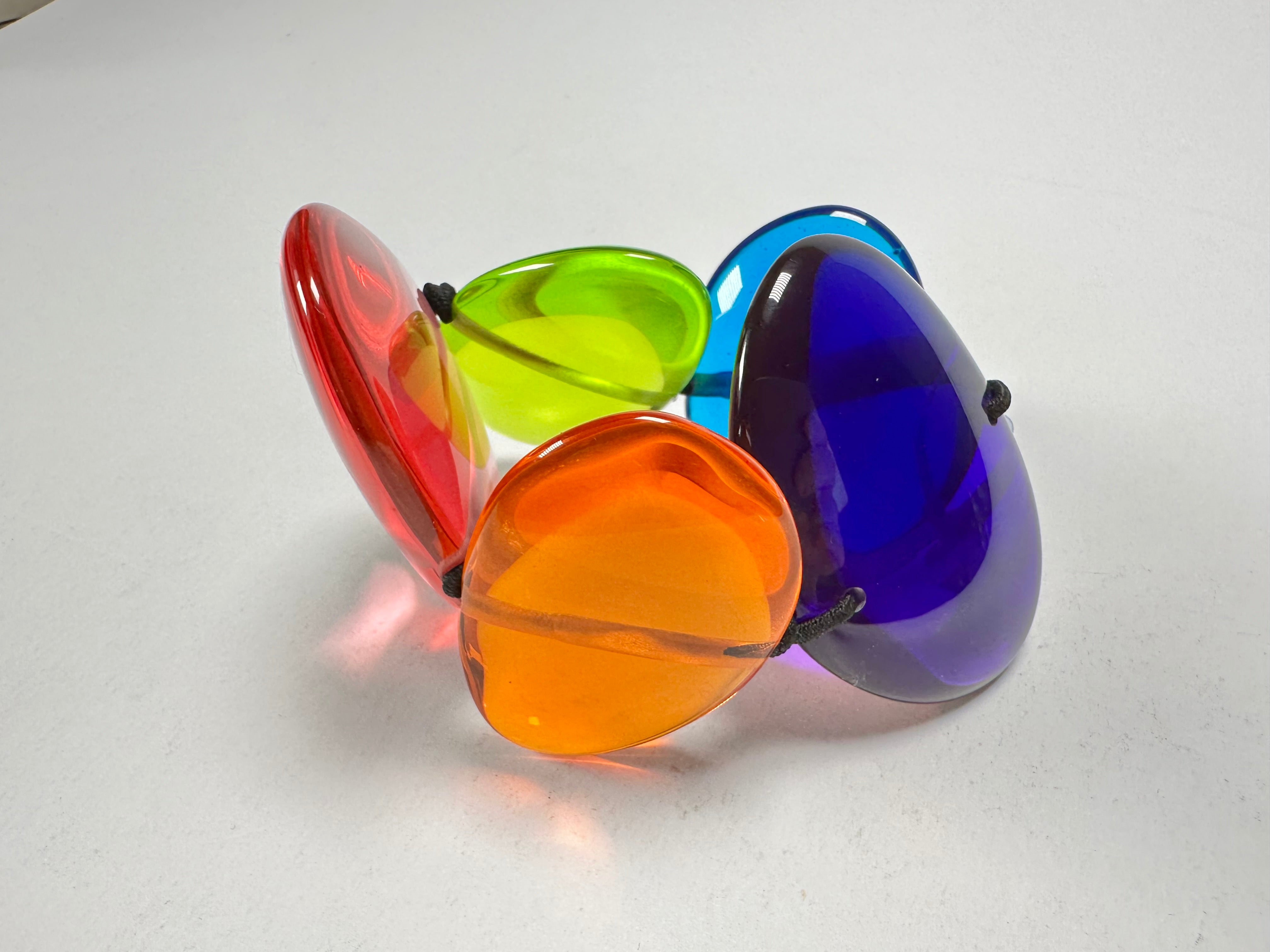 Jackie Brazil "Riverstones" Transparent Summer Mix Stone Large Flat Stones On Elastic Bracelet ( B3716 )