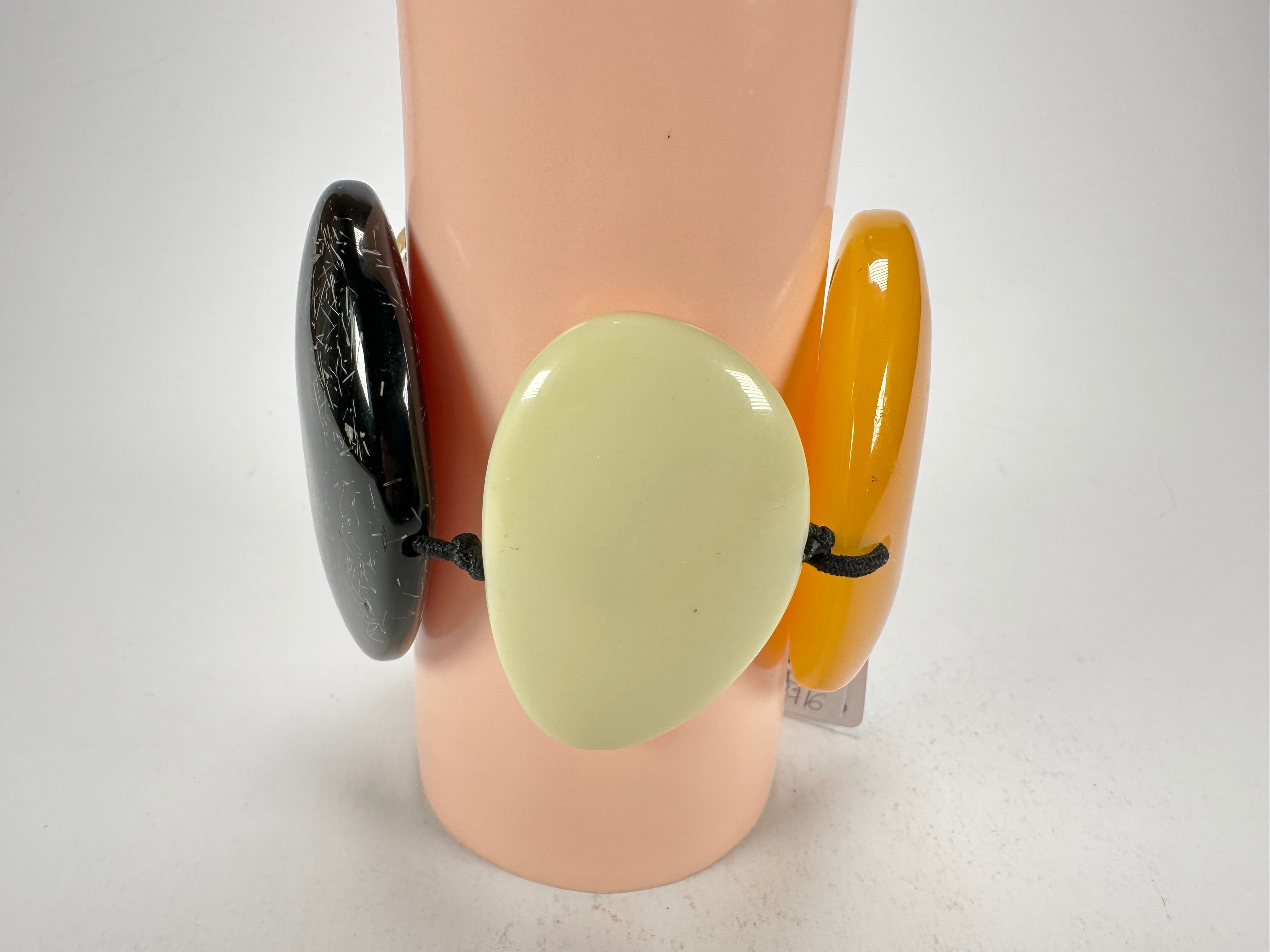 Jackie Brazil "Riverstones" Seasons Mix Stone Large Flat Stones On Elastic Bracelet ( B3716 )