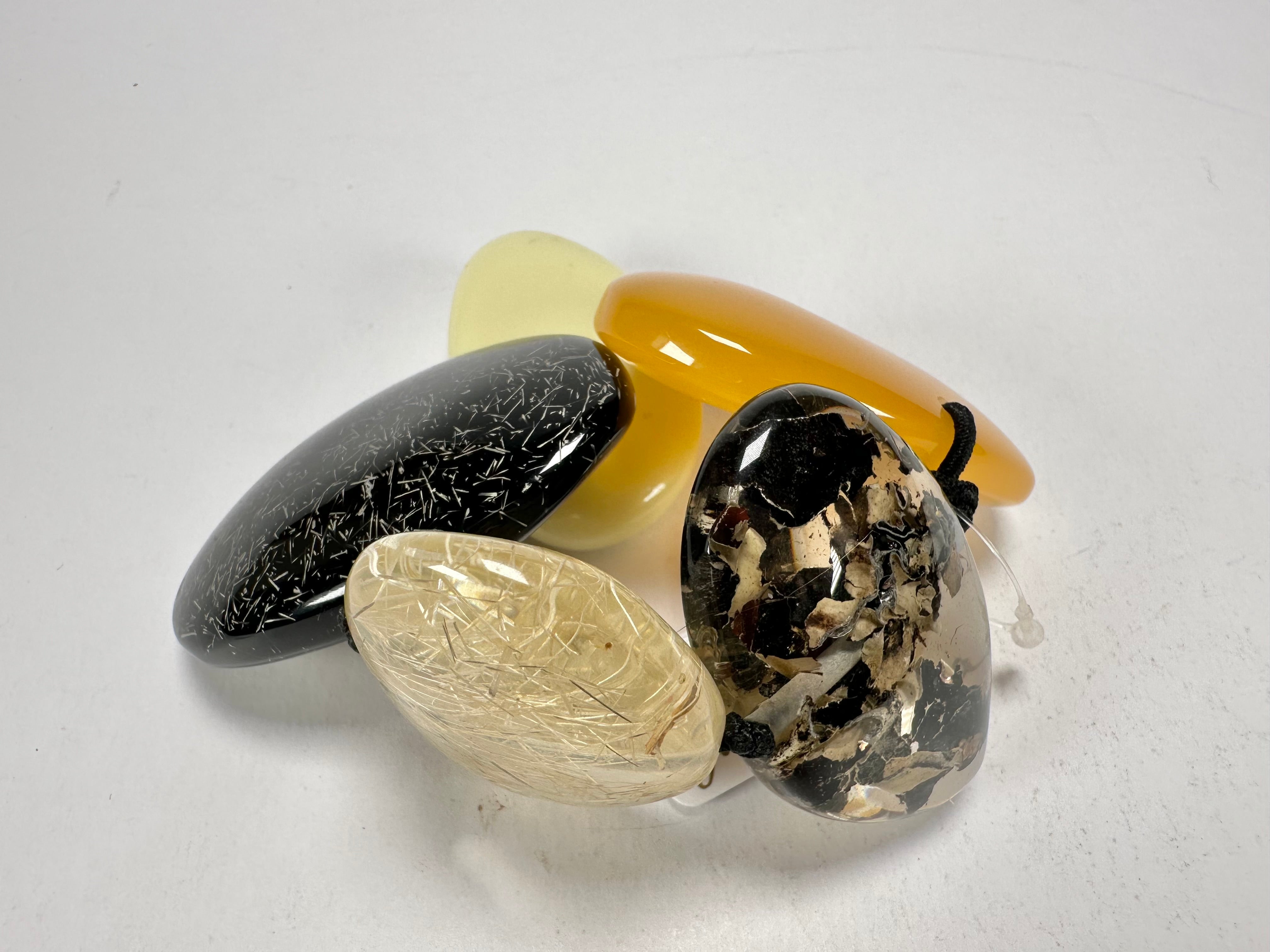 Jackie Brazil "Riverstones" Seasons Mix Stone Large Flat Stones On Elastic Bracelet ( B3716 )