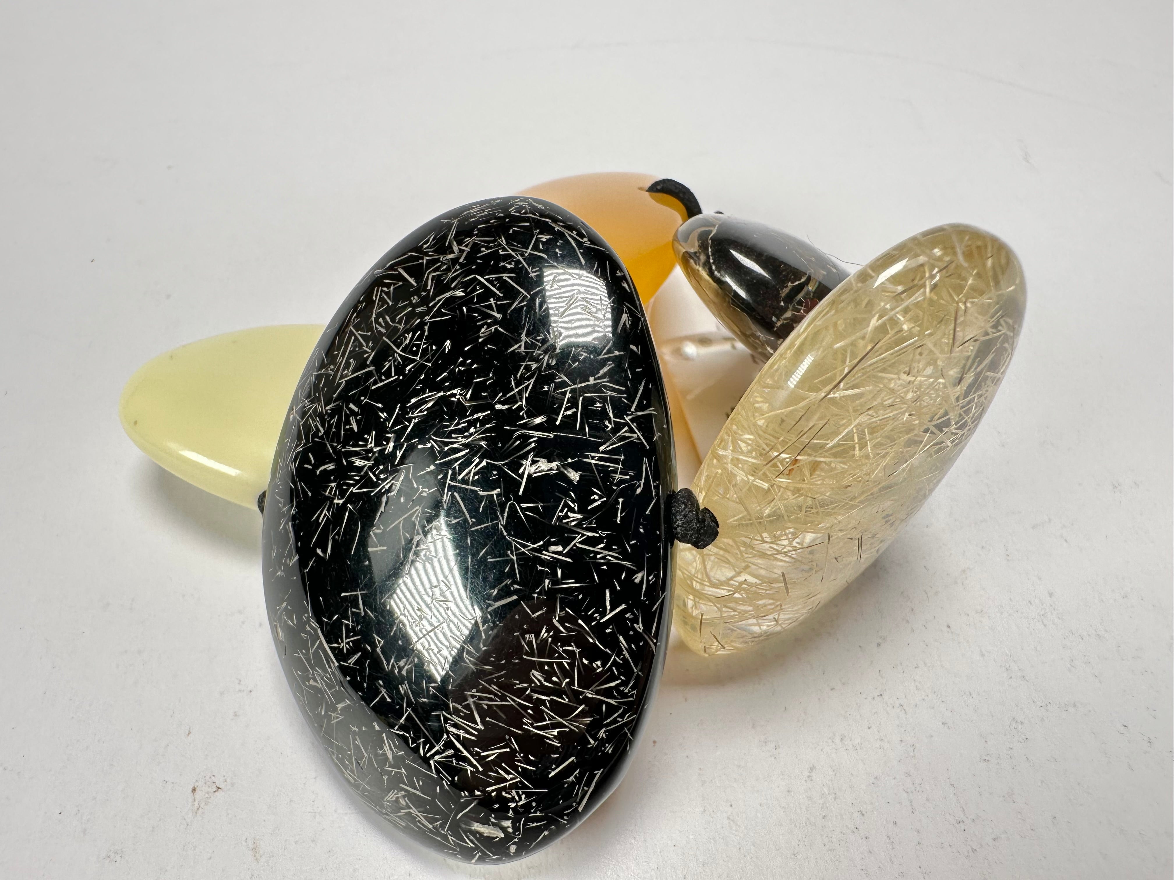 Jackie Brazil "Riverstones" Seasons Mix Stone Large Flat Stones On Elastic Bracelet ( B3716 )