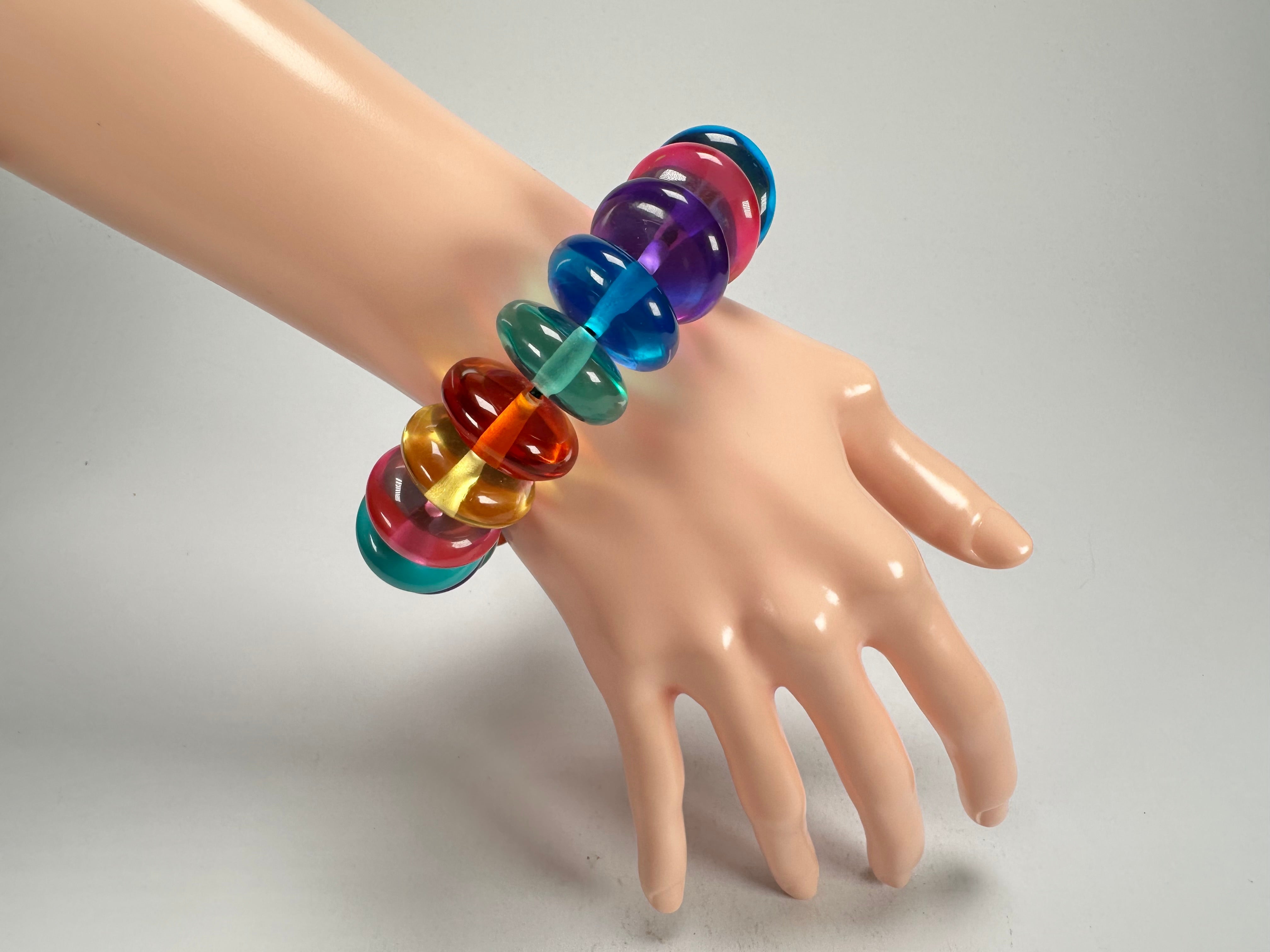 Jackie Brazil "Ana" Transparent Summer Mix Elasticated Wheels Resin Bracelet ( B0910 )