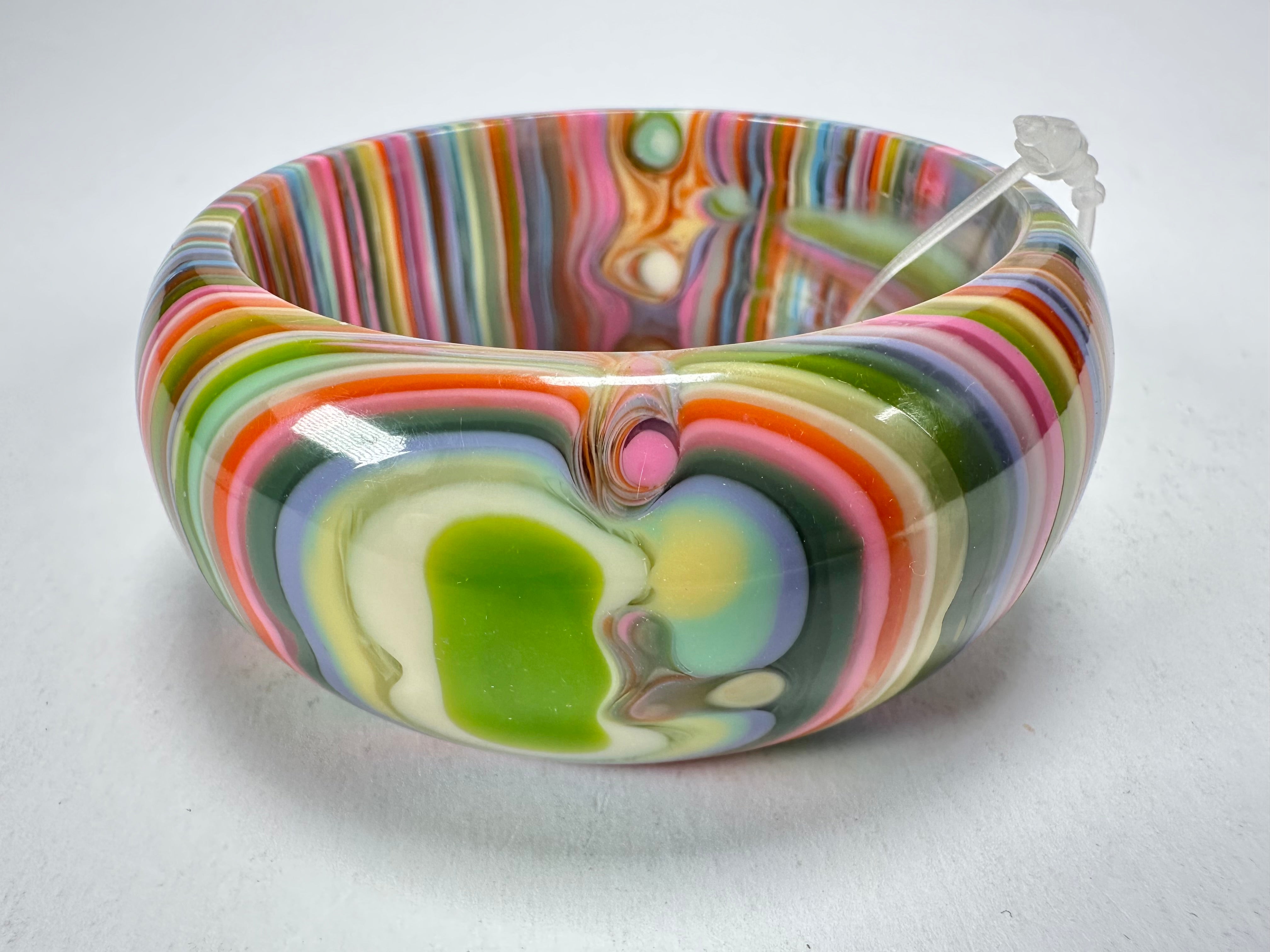 Jackie Brazil "All Sorts "Liquorice w/Cat Eye Spring Colour Mix 3.4cm Bangle ( B2444 )