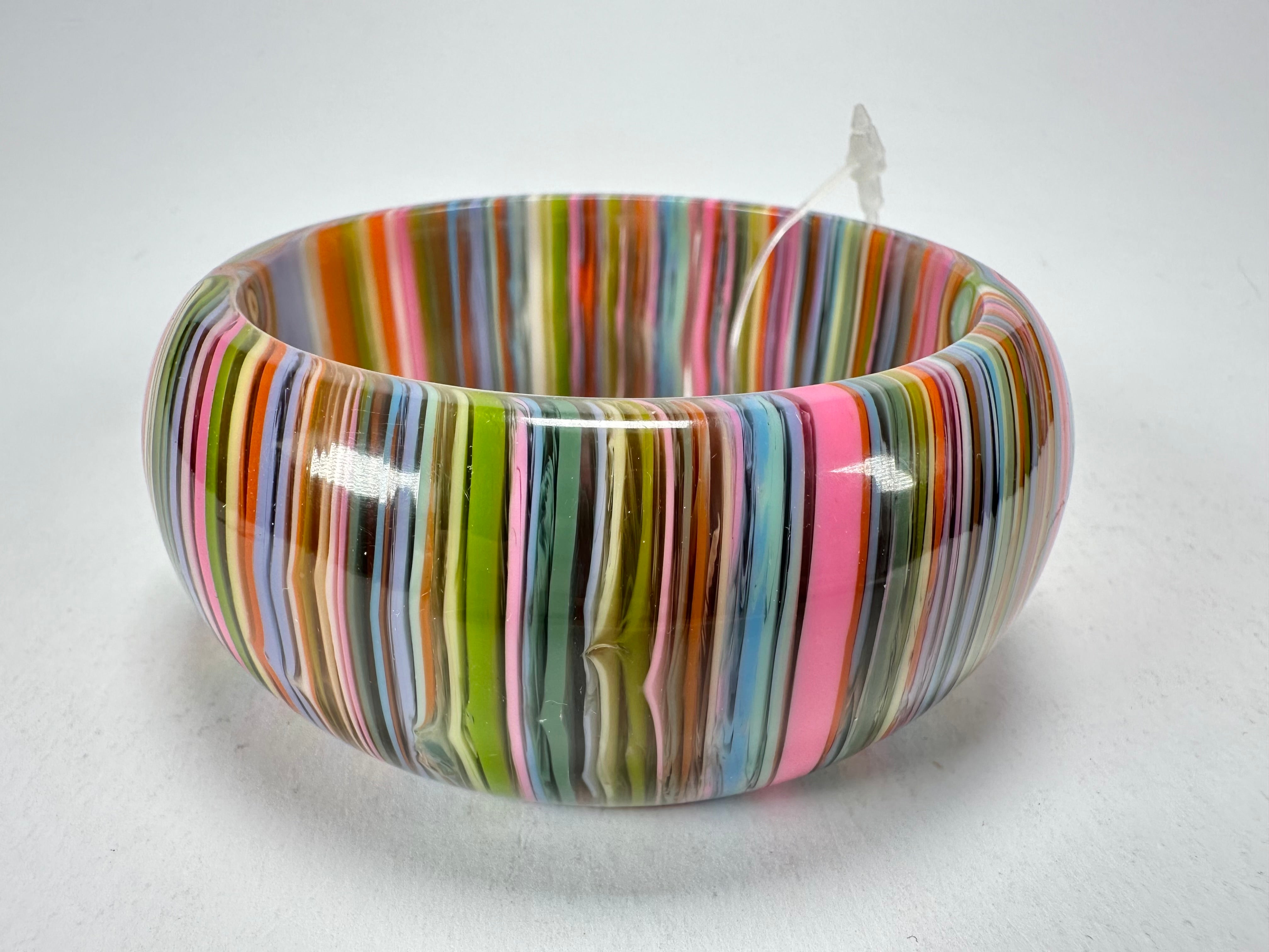 Jackie Brazil "All Sorts "Liquorice w/Cat Eye Spring Colour Mix 3.4cm Bangle ( B2444 )