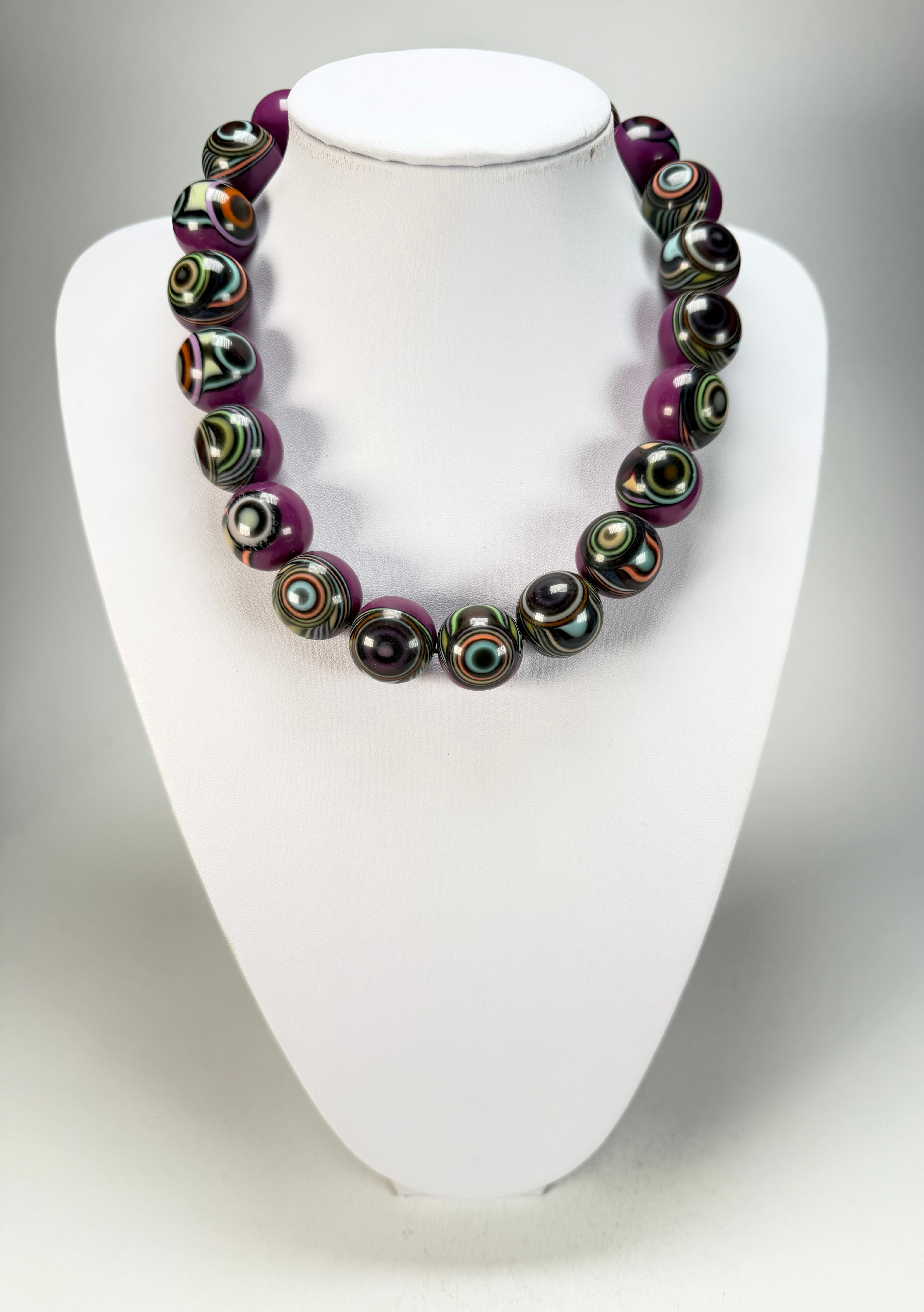 Jackie Brazil "Darning" Purple Swirls Balls With Cat Eyes Choker Resin Necklace ( N3200 )