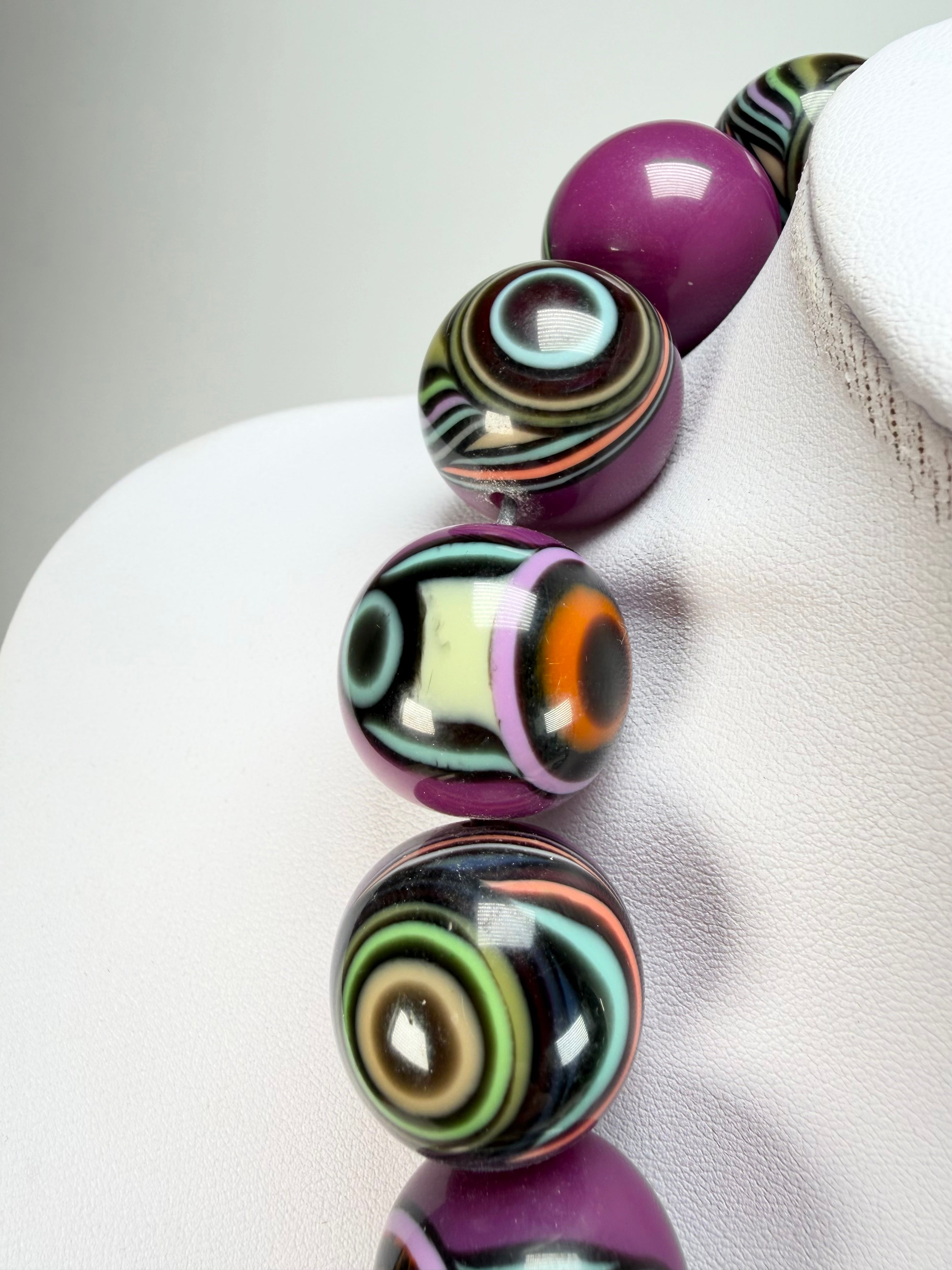 Jackie Brazil "Darning" Purple Swirls Balls With Cat Eyes Choker Resin Necklace ( N3200 )