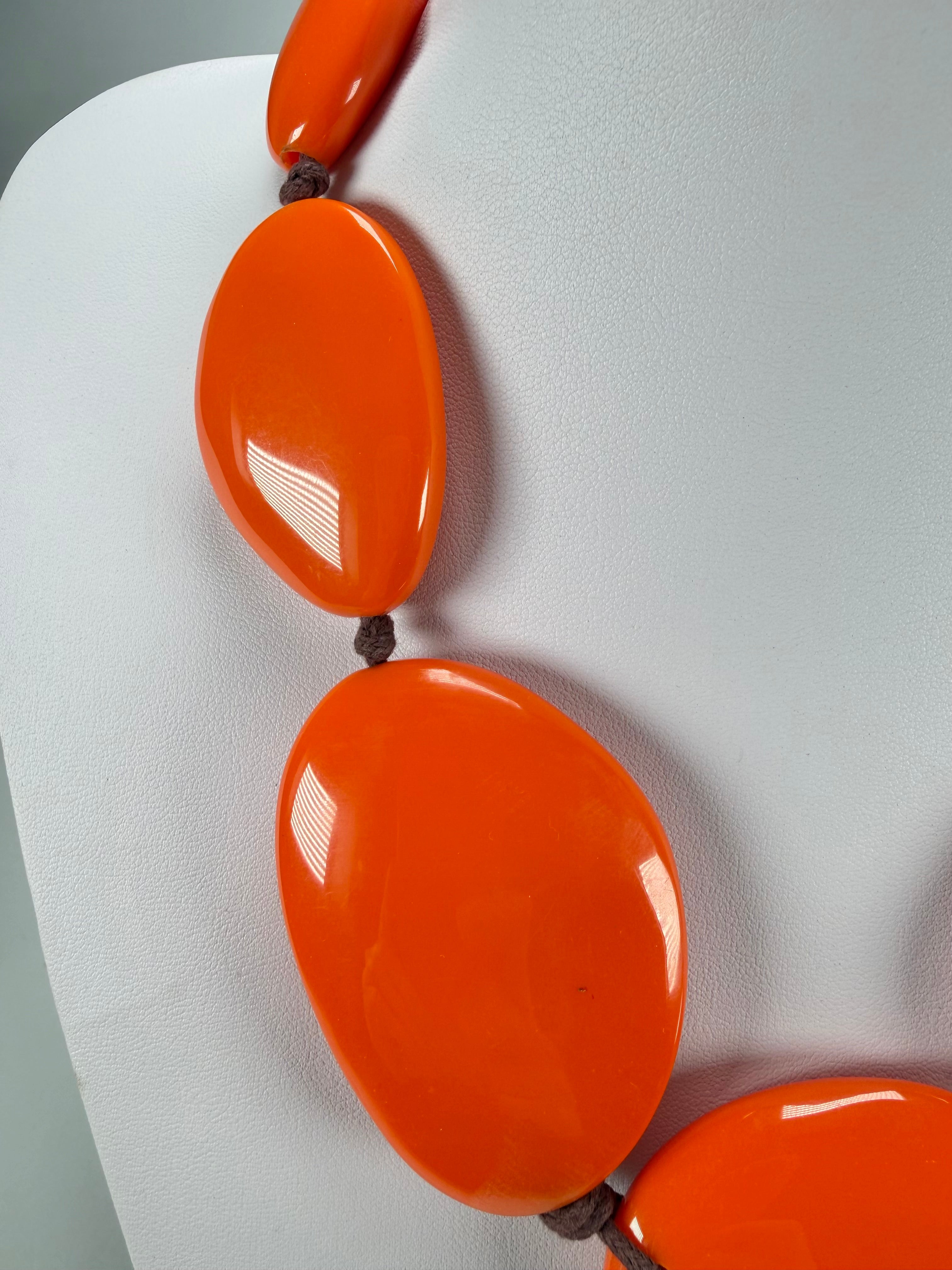 Jackie Brazil "Orange Gloss" Short Flat Riverstones 50cm Necklace ( N3616 )