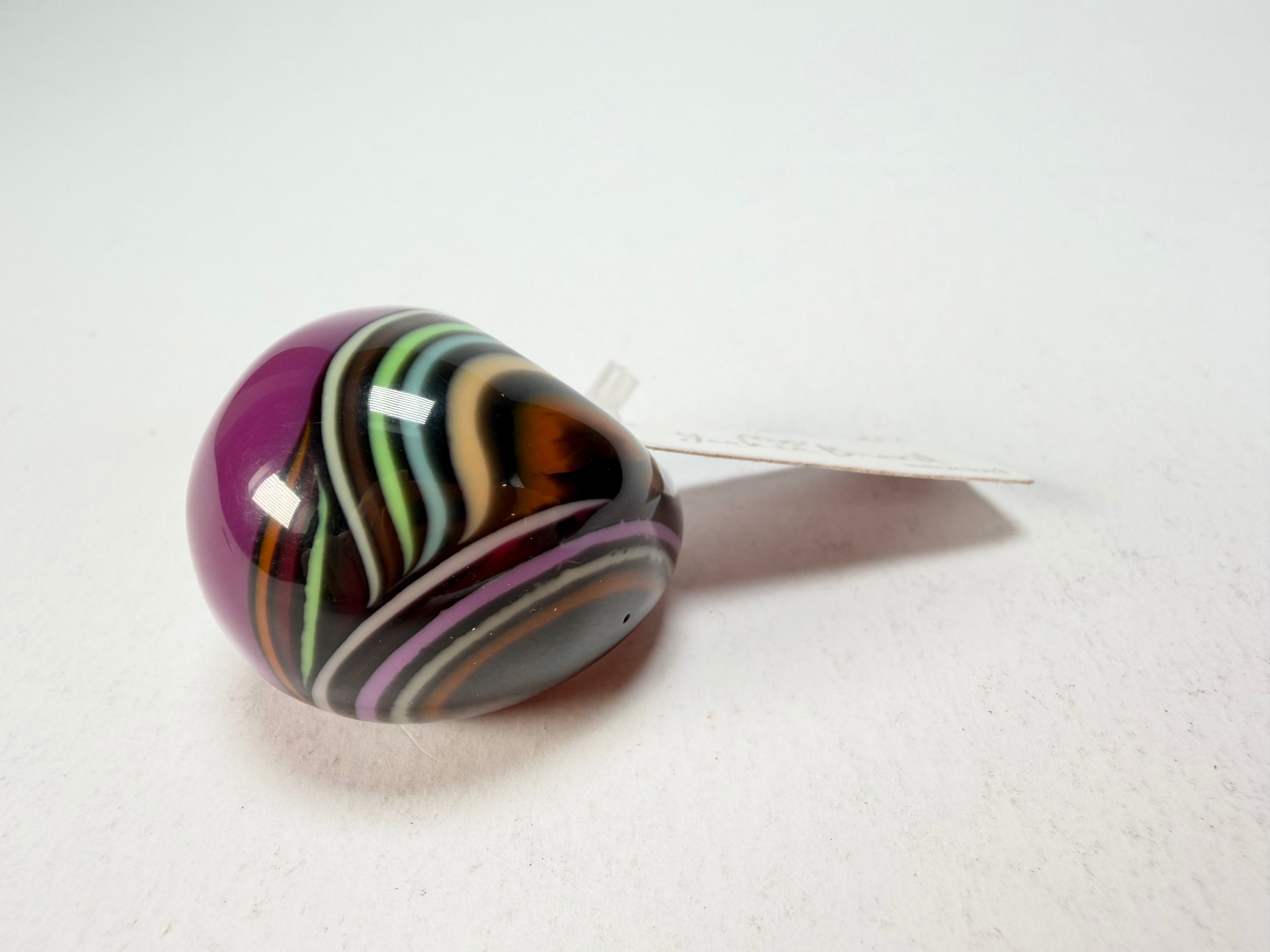 Jackie Brazil "Berlin" Swirls Purple Large Round Resin Ring ( R3195 ) Size UK Q / USA 8