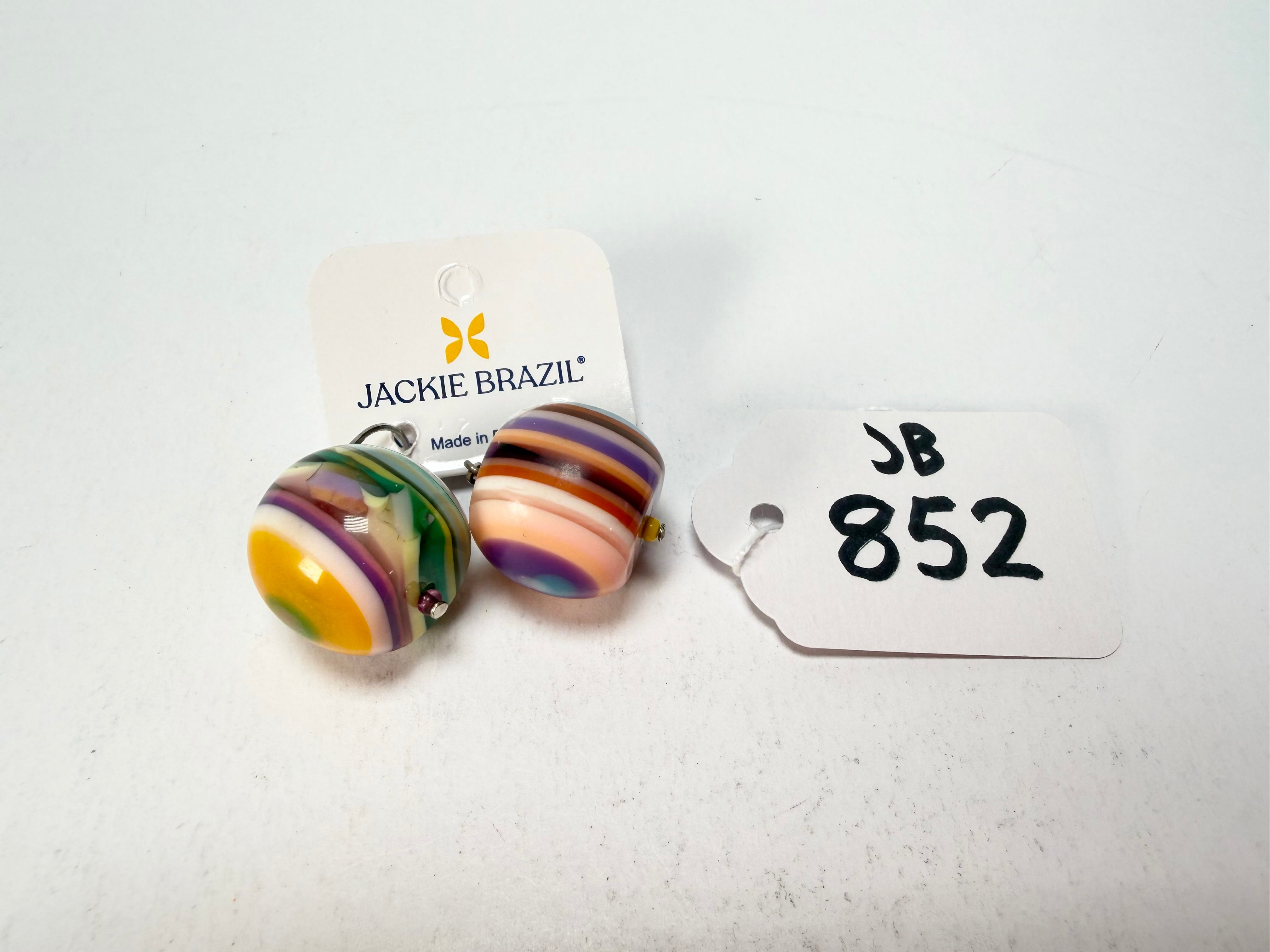 Jackie Brazil "Cat Eyes" Liquorice Balls Mix Colours Short Resin Earrings ( E0960 )