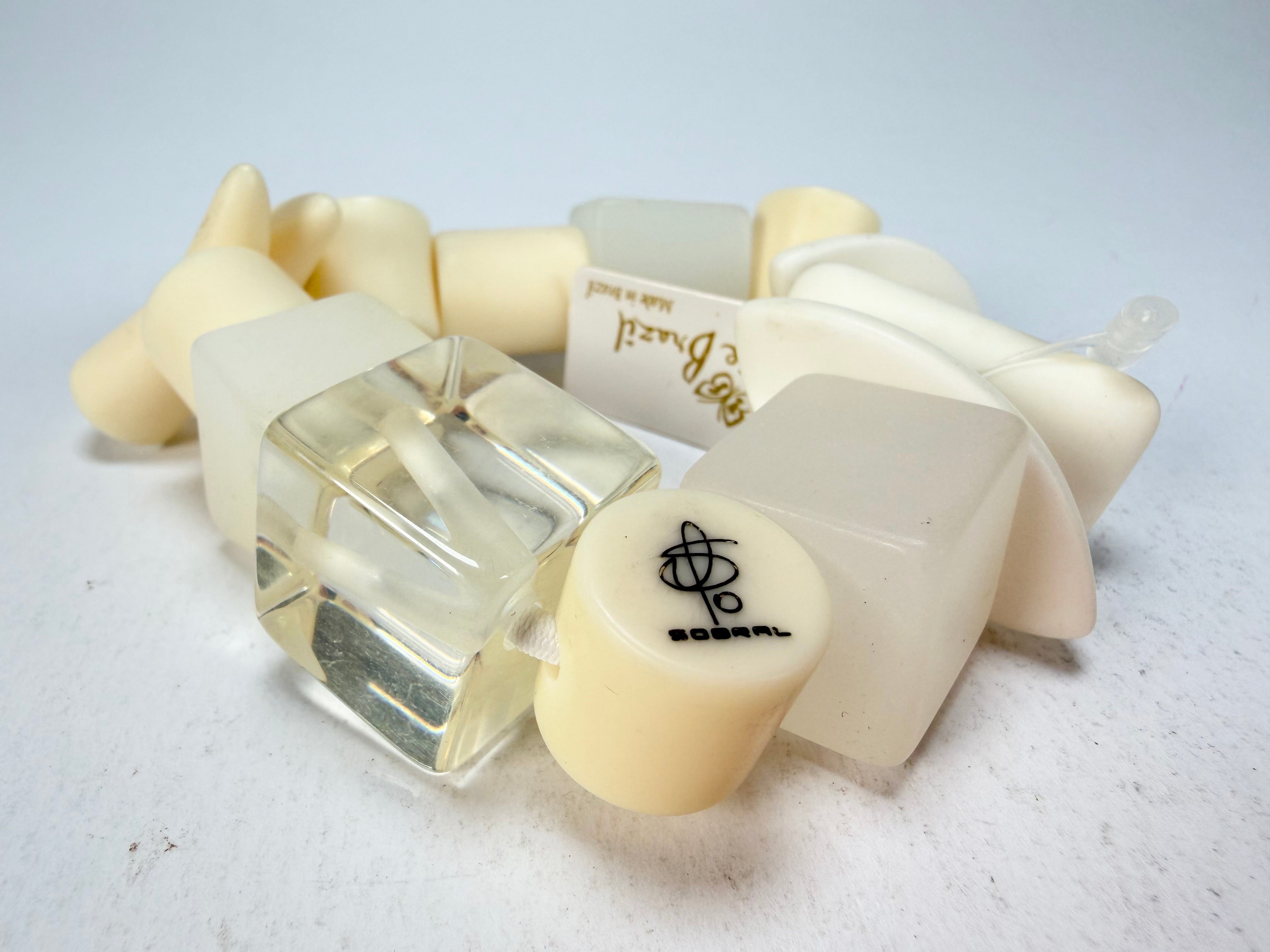 Jackie Brazil "Indiana" Cream Mix Multi Bead Resin Bracelet ( B0210 )