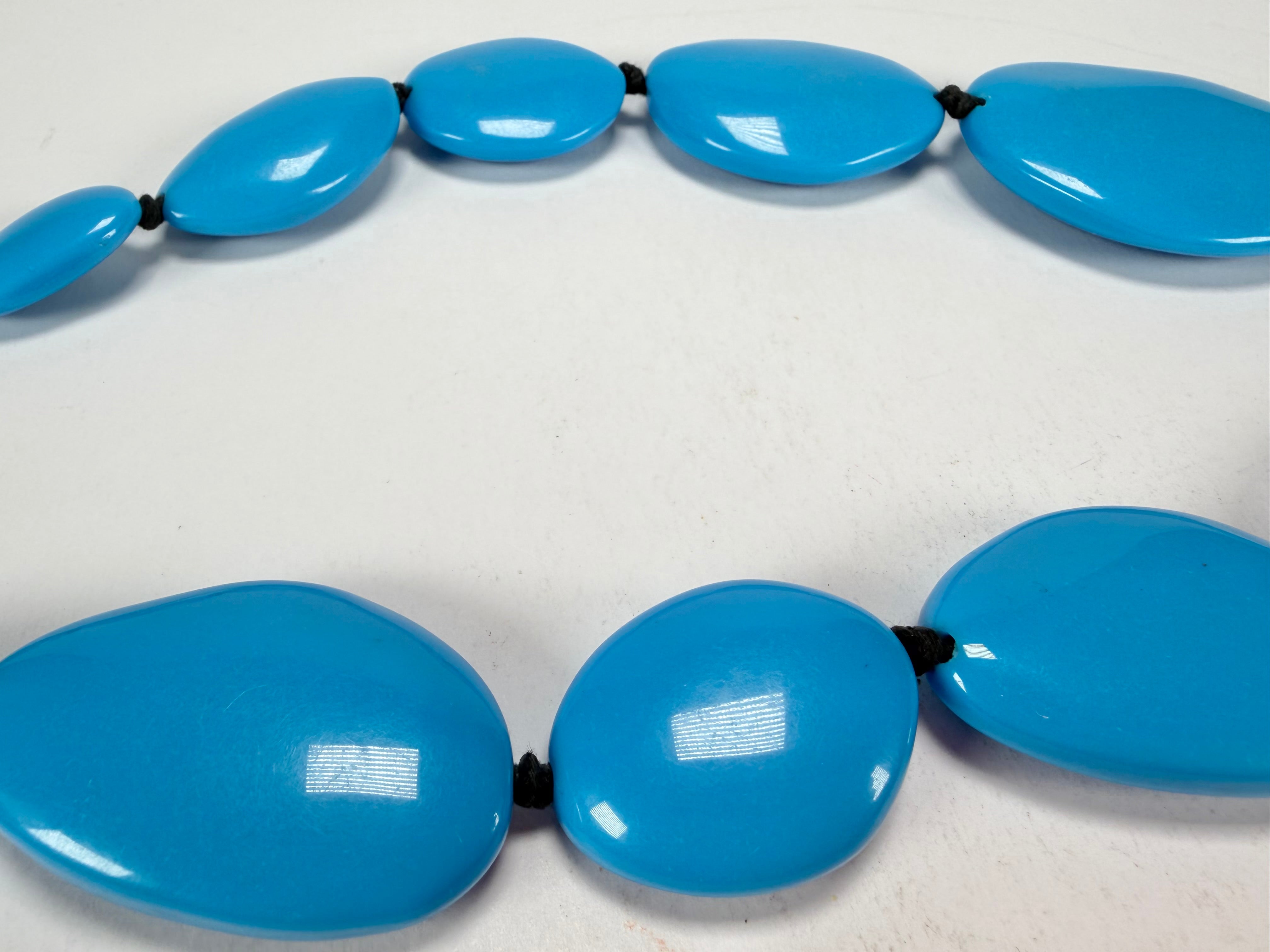 Jackie Brazil "Blue Gloss" Long Flat Riverstones 65cm Necklace ( N3700 )