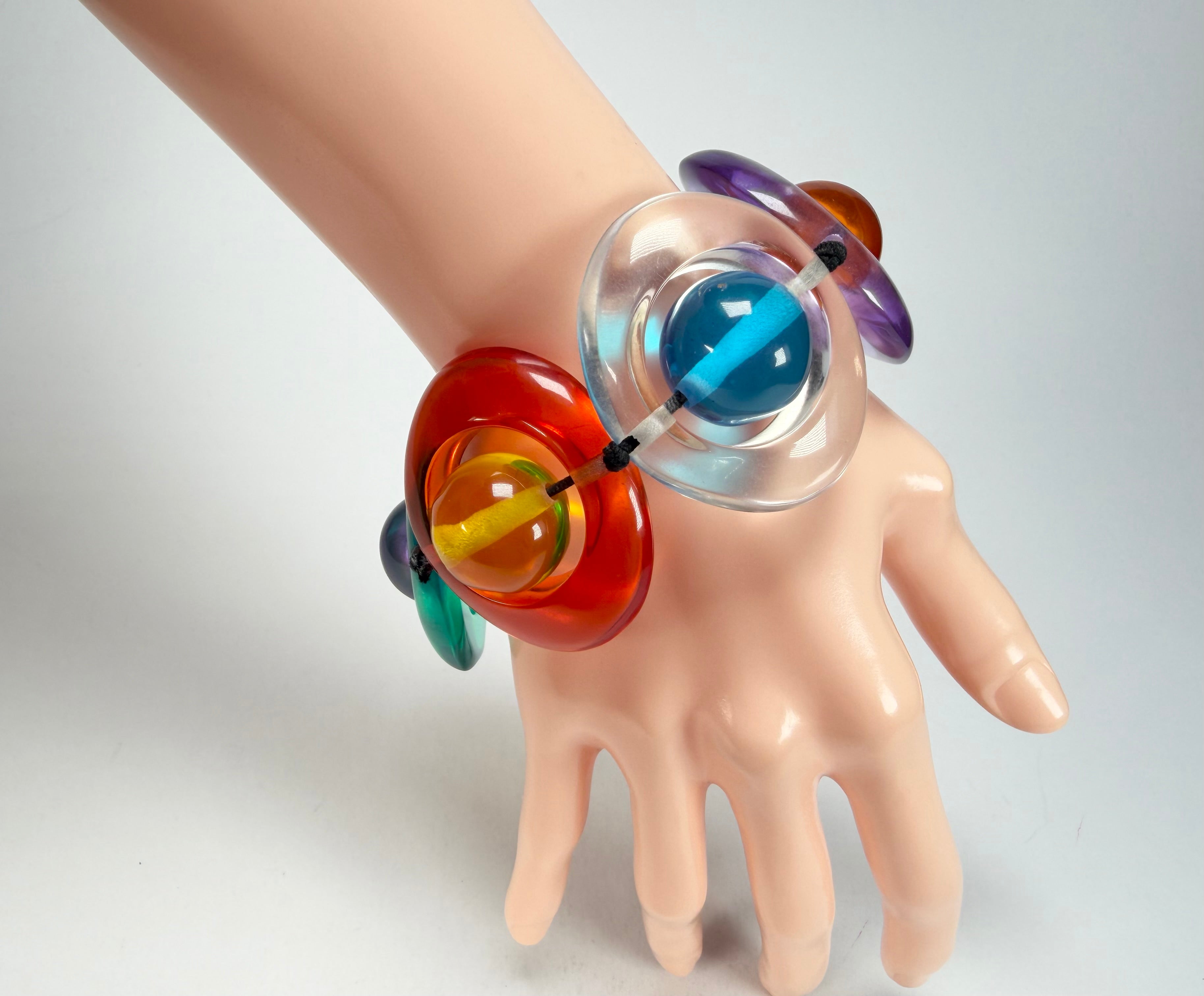 Jackie Brazil "Saturn" Transparent Summer Mix Disc & Ball Elastic Bracelet ( B0052 )