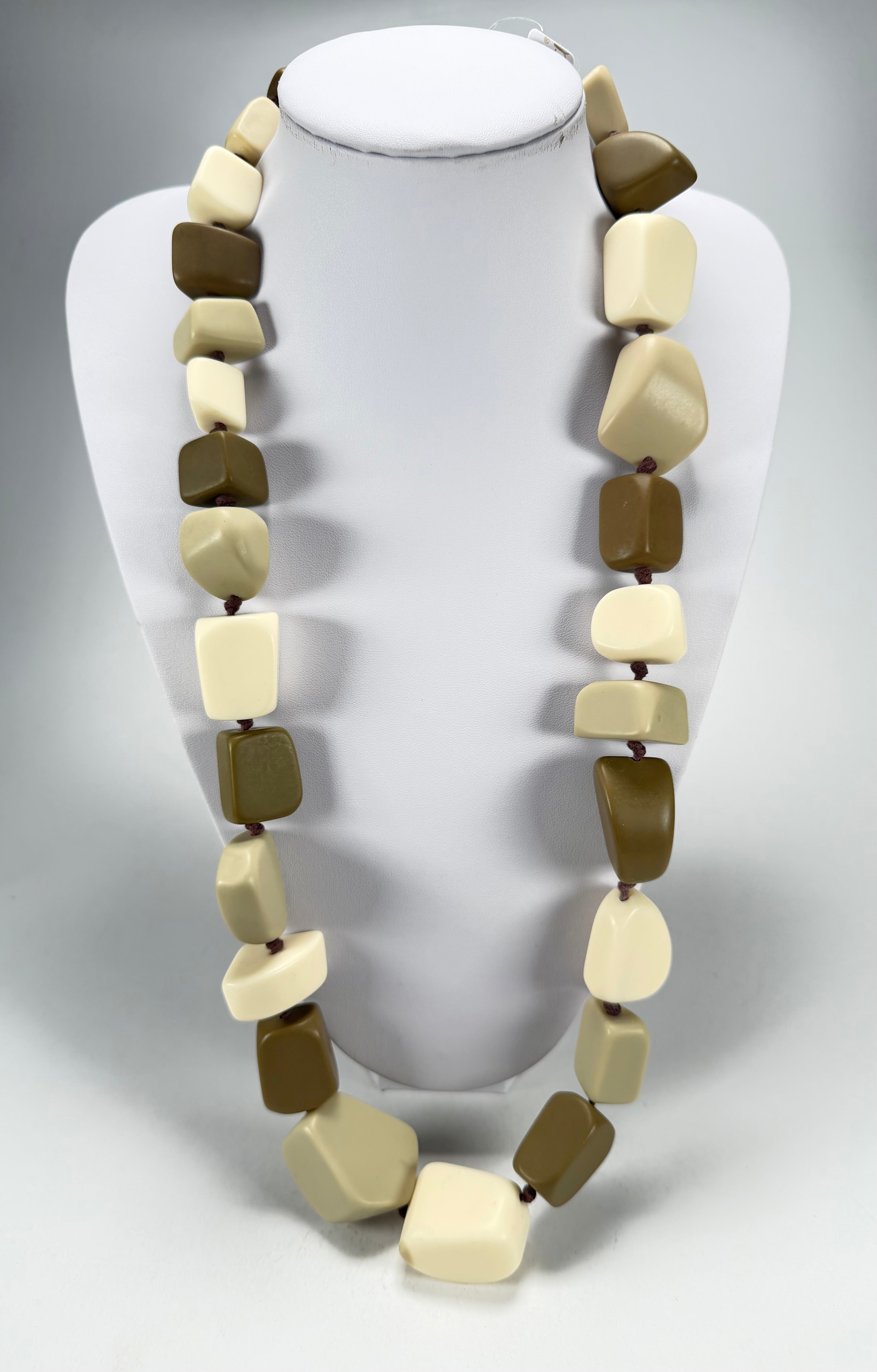 Jackie Brazil "Natural" Boheme Large Stones Long 75cm Resin Necklace ( N0425 )