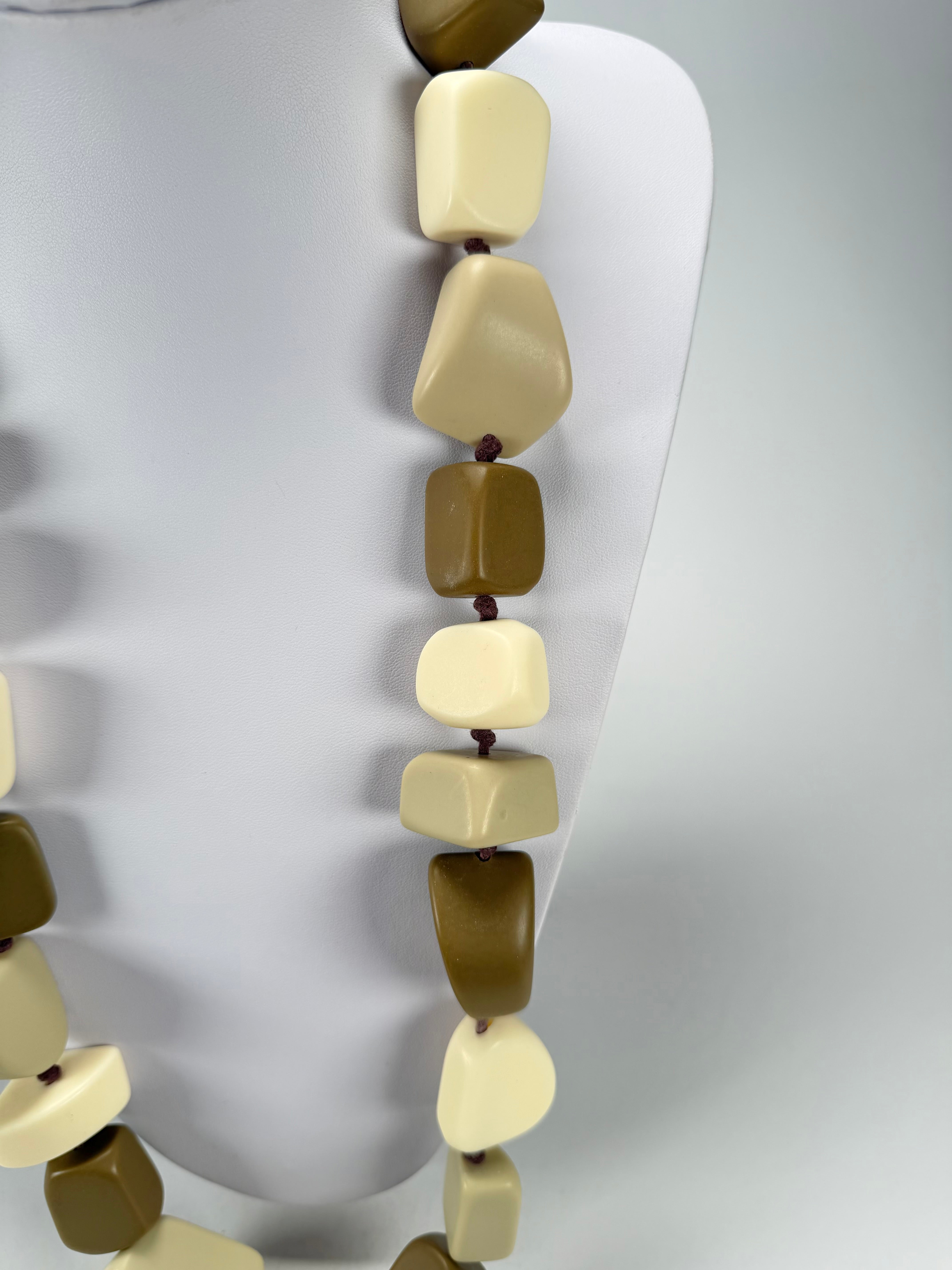 Jackie Brazil "Natural" Boheme Large Stones Long 75cm Resin Necklace ( N0425 )