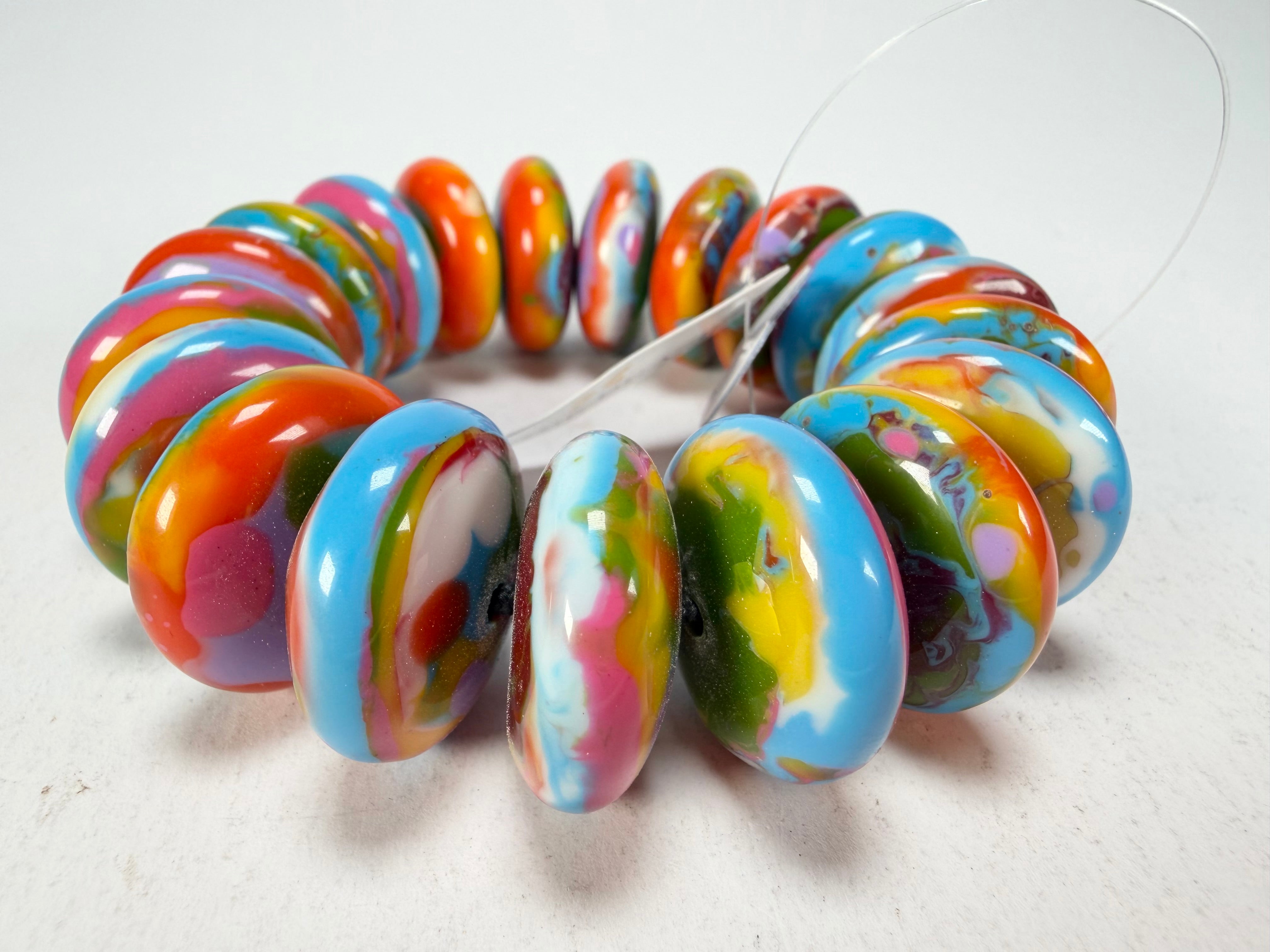 Jackie Brazil "Ana" Kandinsky Elasticated Wheels Resin Bracelet ( B0910 )