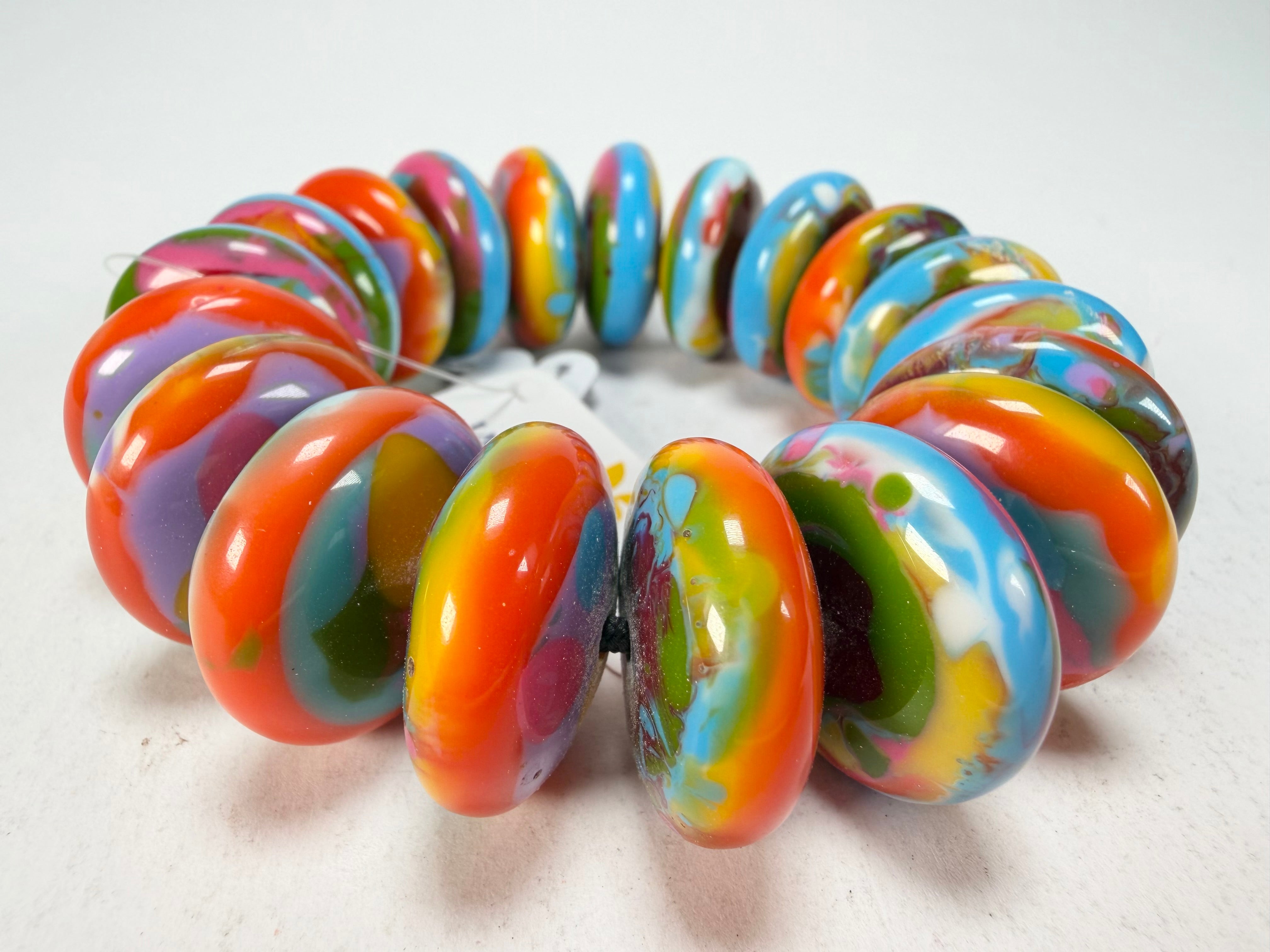 Jackie Brazil "Ana" Kandinsky Elasticated Wheels Resin Bracelet ( B0910 )