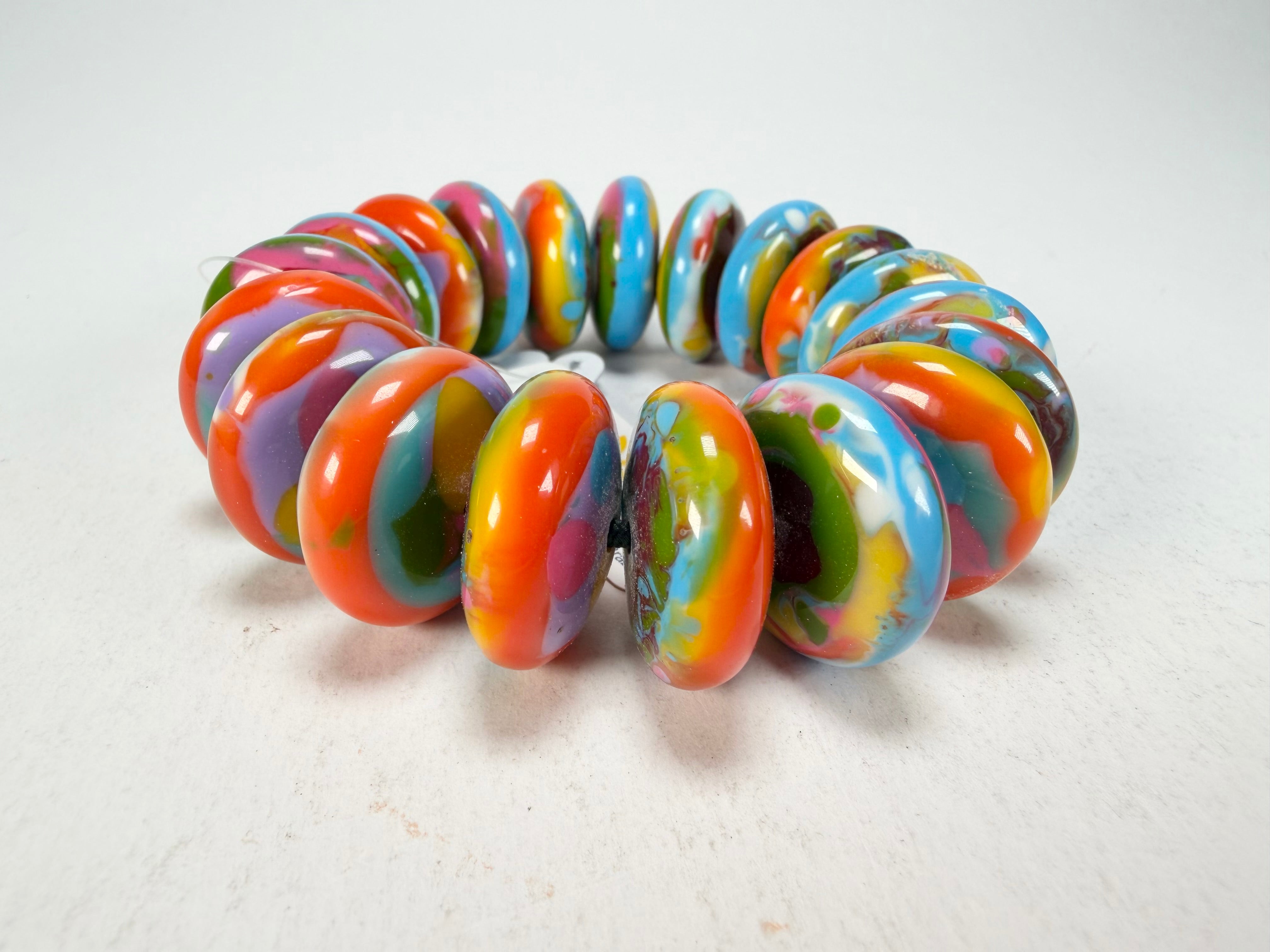 Jackie Brazil "Ana" Kandinsky Elasticated Wheels Resin Bracelet ( B0910 )