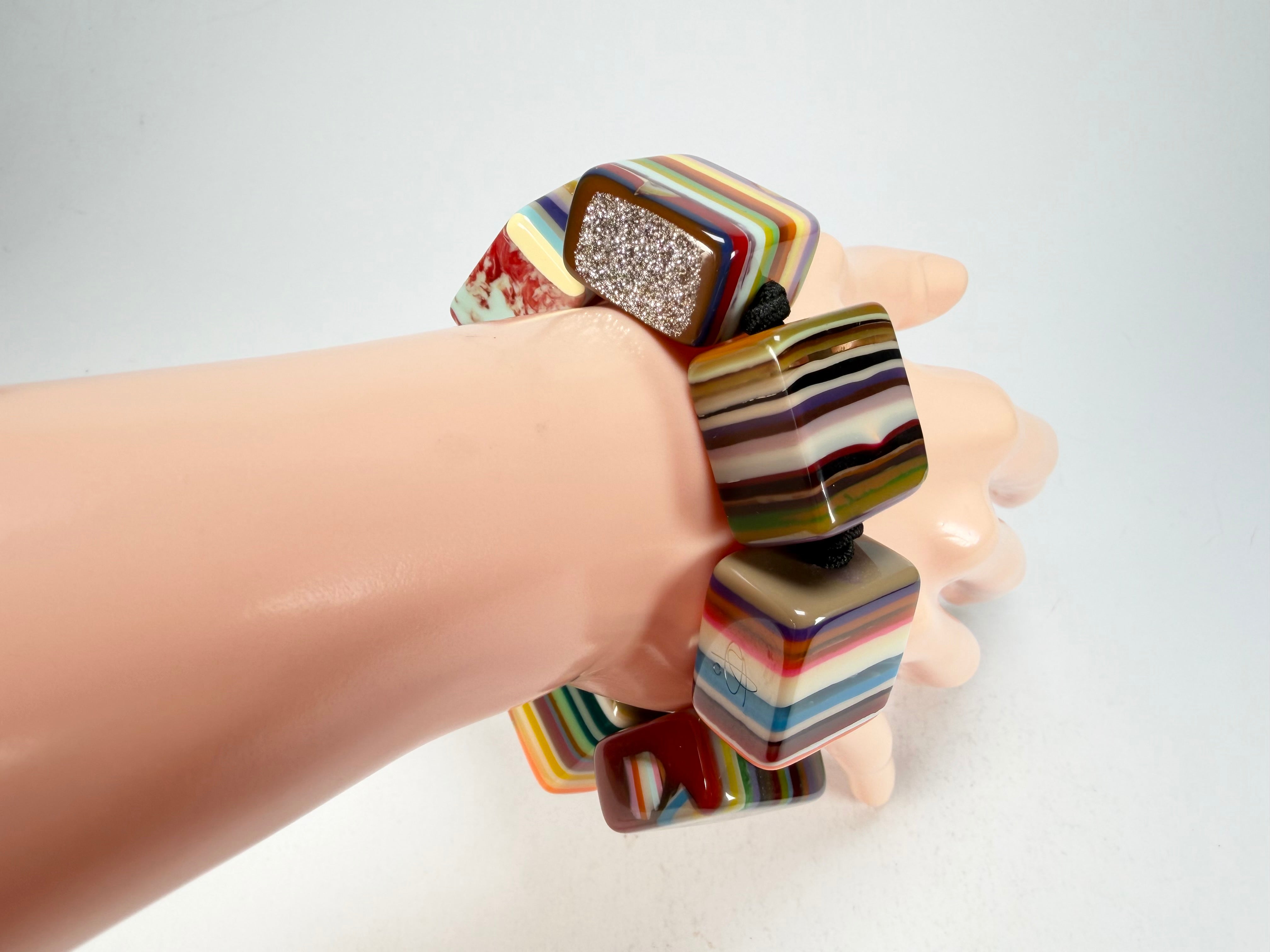 Jackie Brazil "Gala" Liquorice Half Rectangles On Elastic Mix Colours Bracelet ( B0778 )